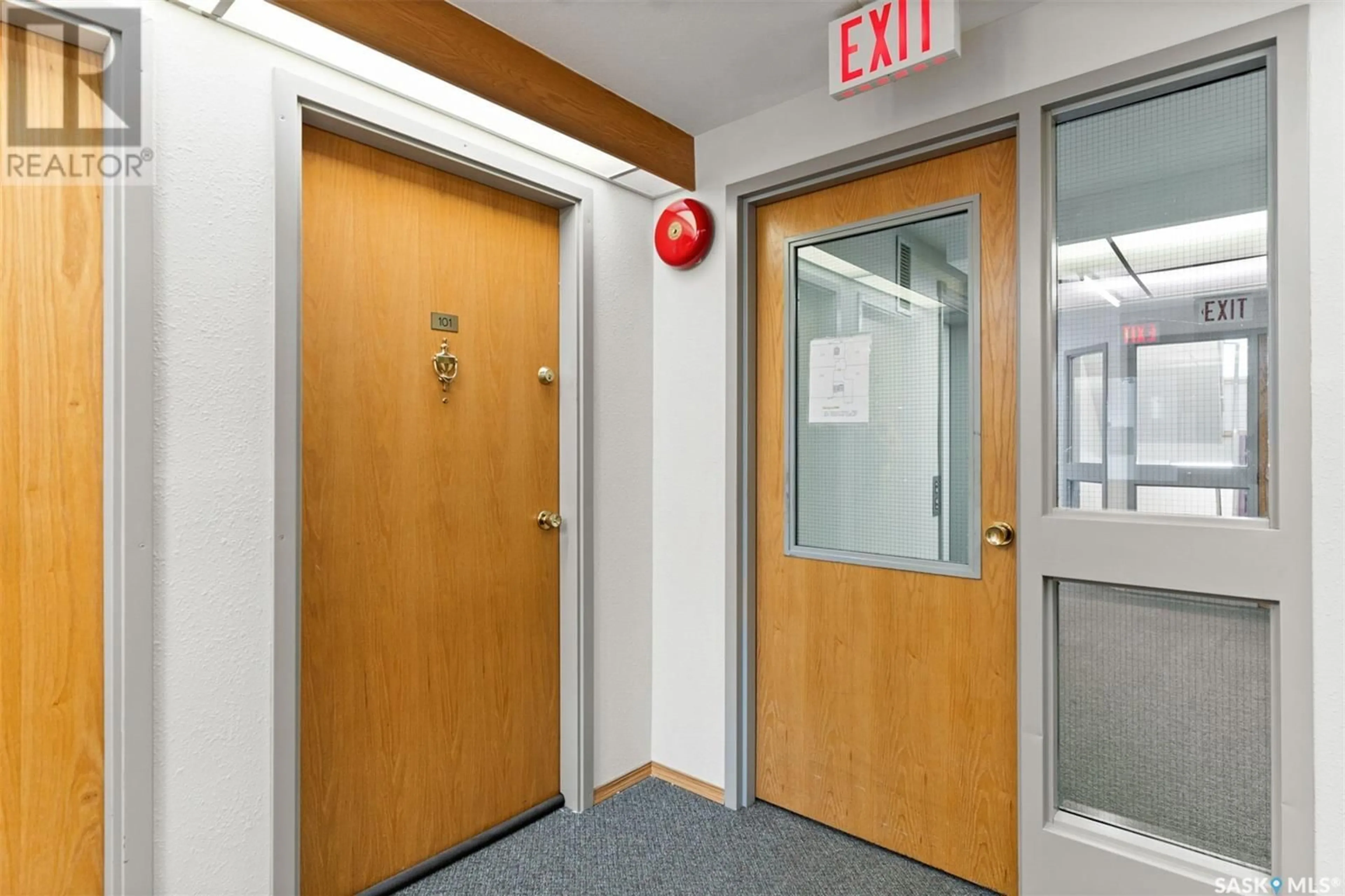 Indoor foyer for 101 214 ROSS AVENUE, Dalmeny Saskatchewan S0K1E0