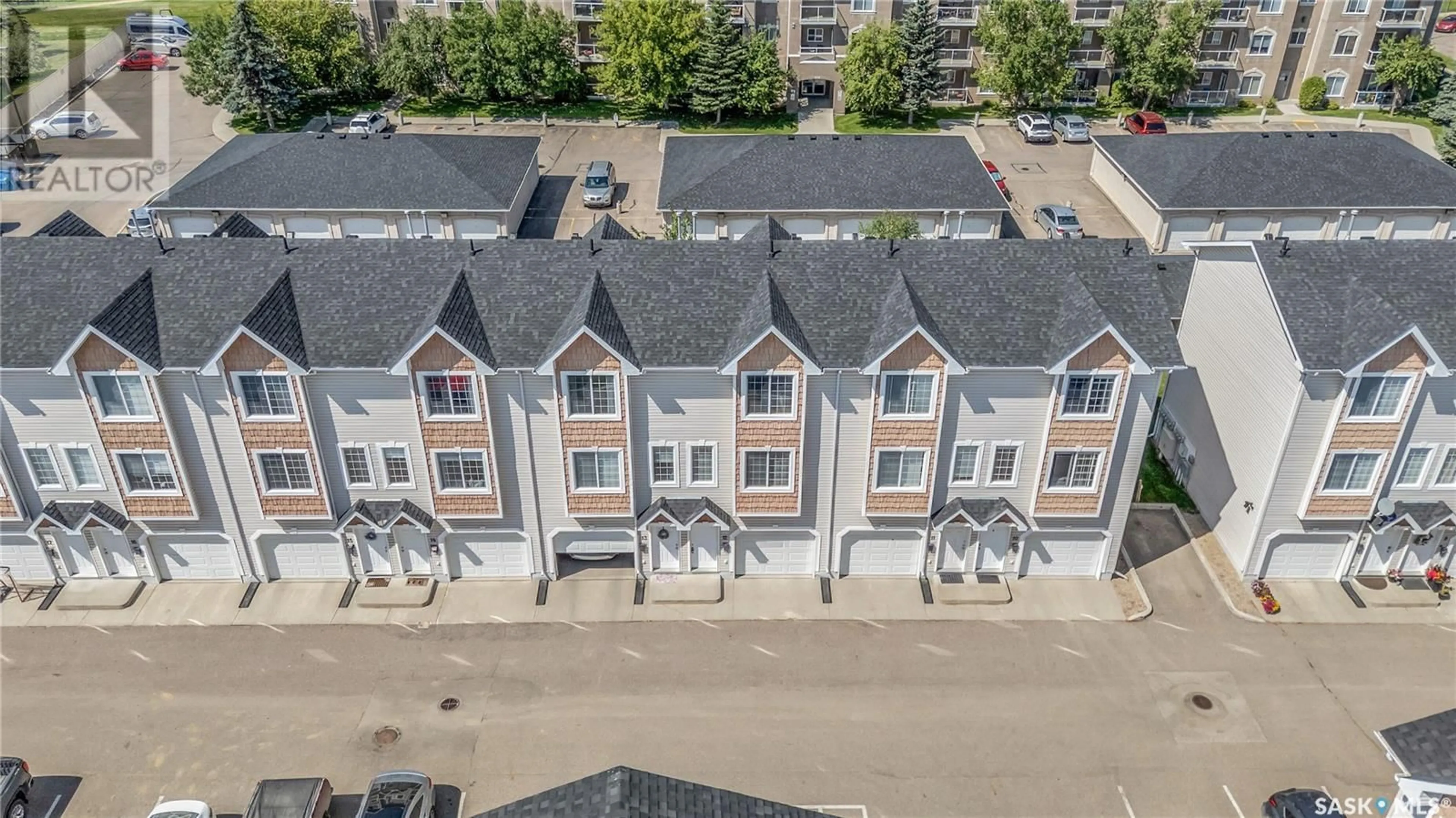 A pic from outside/outdoor area/front of a property/back of a property/a pic from drone, city buildings view from balcony for 12 243 HEROLD TERRACE, Saskatoon Saskatchewan S7V1J6