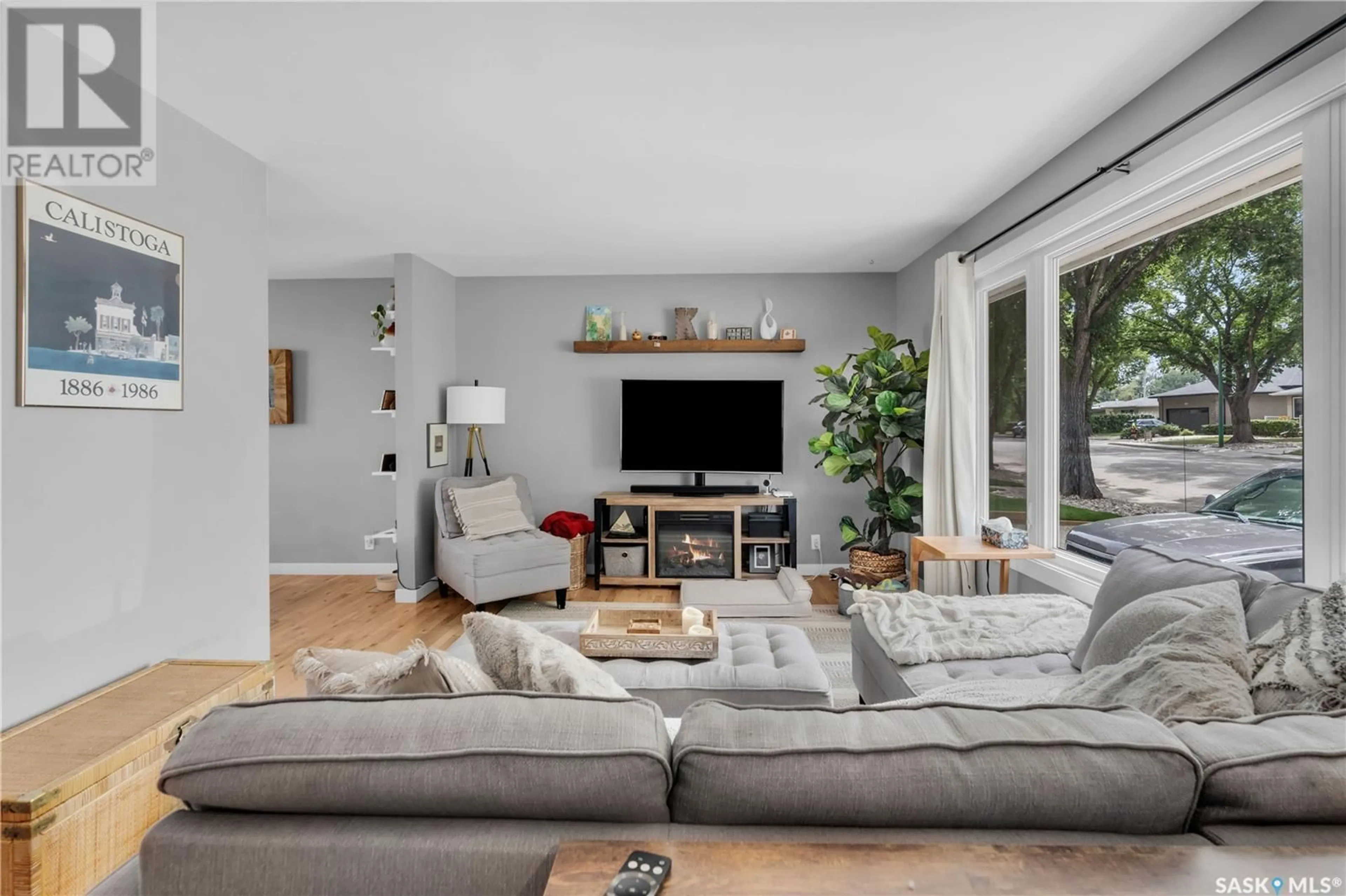 Living room with furniture, unknown for 2941 WASCANA STREET, Regina Saskatchewan S4S2G7