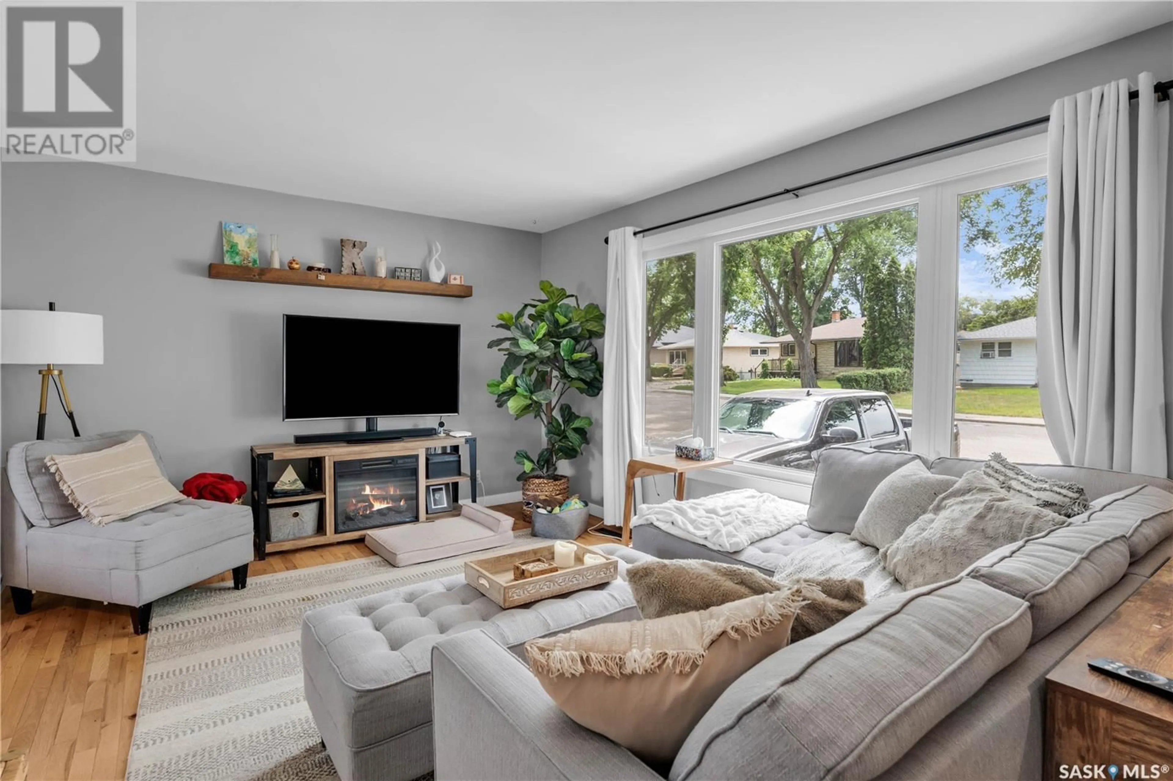 Living room with furniture, unknown for 2941 WASCANA STREET, Regina Saskatchewan S4S2G7