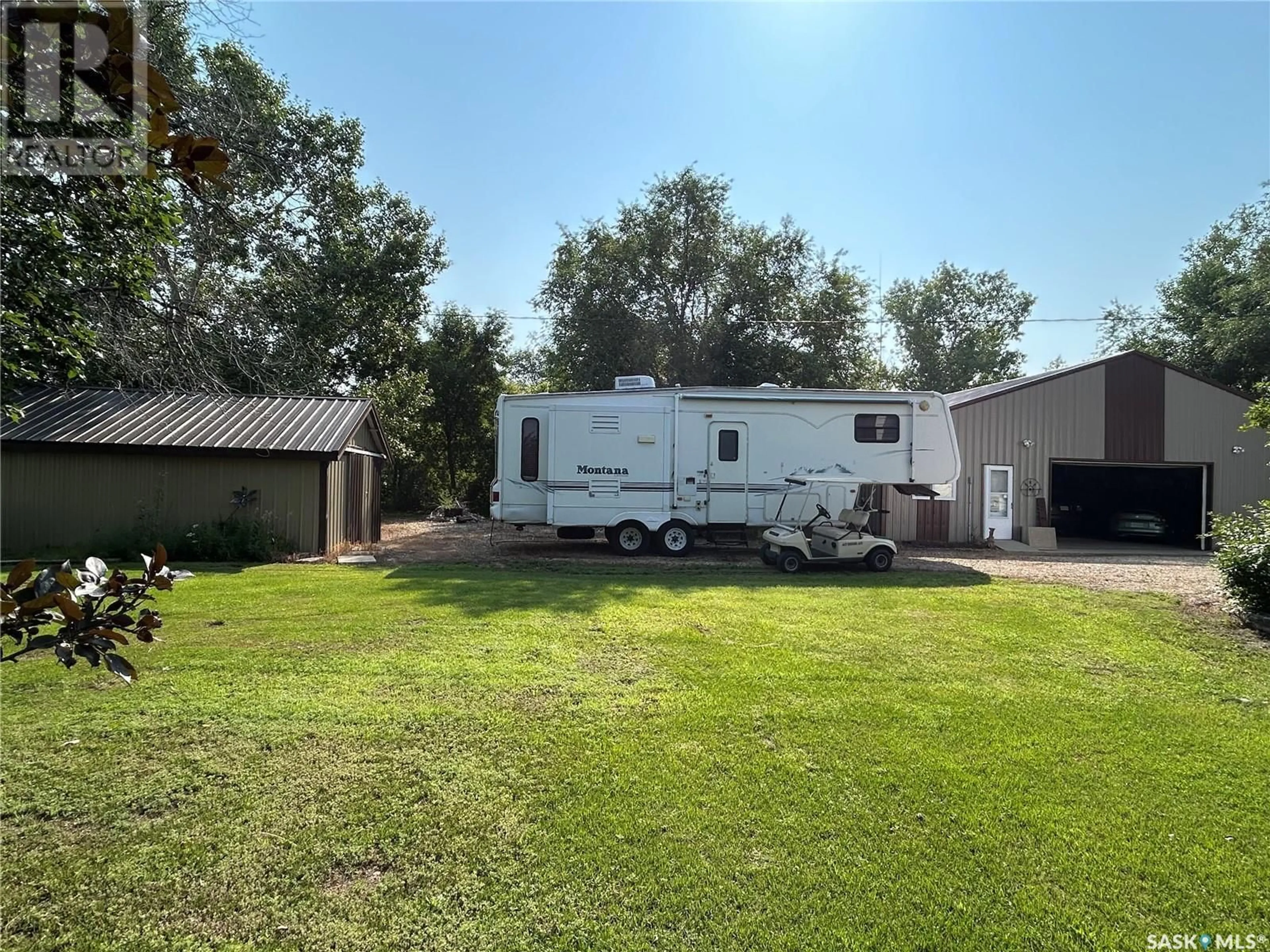 A pic from outside/outdoor area/front of a property/back of a property/a pic from drone, street for 301 TAVISTOCK AVENUE, Torquay Saskatchewan S0C2L0