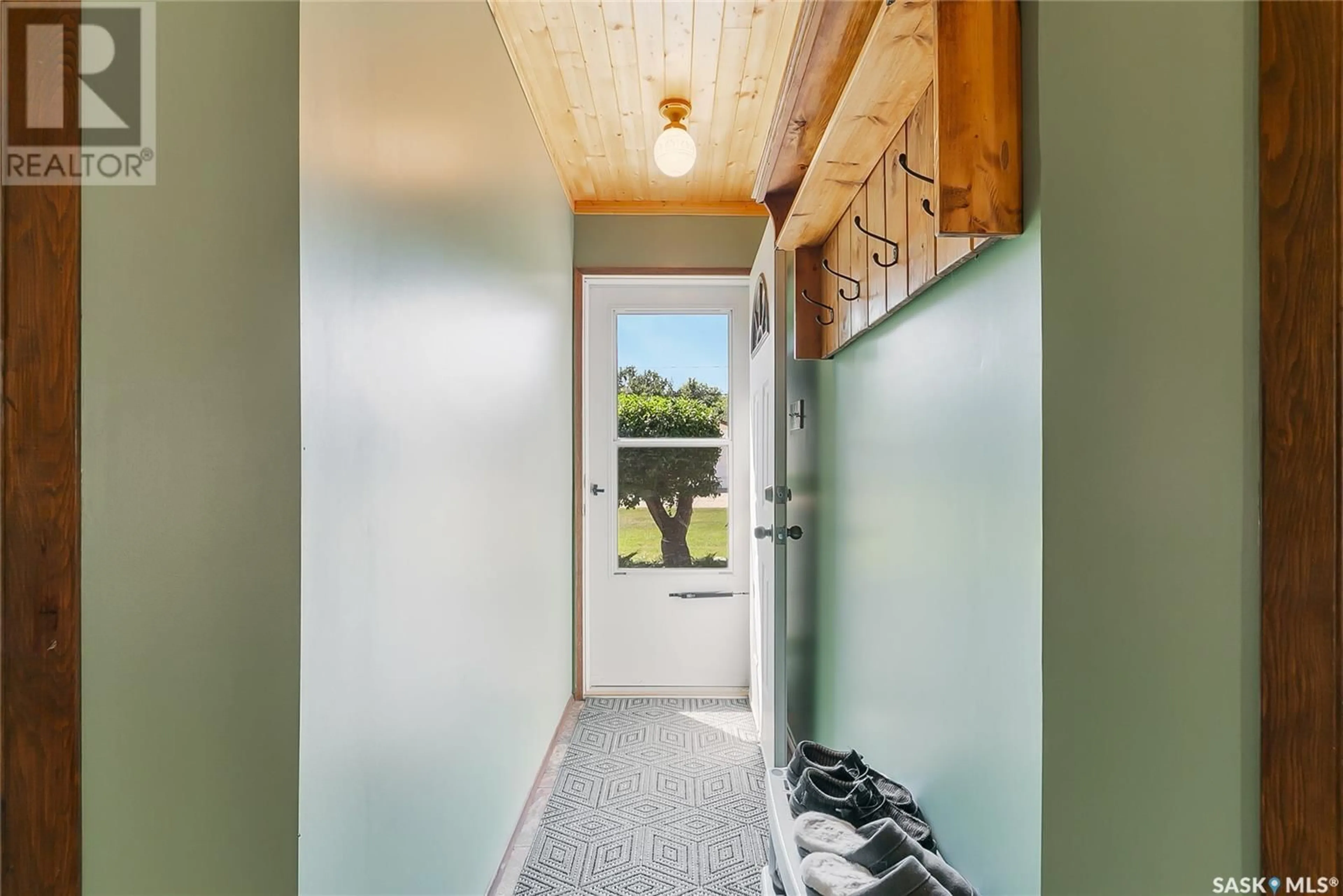 Indoor entryway for 127 LAKEVIEW DRIVE, Island View Saskatchewan S0G0L0