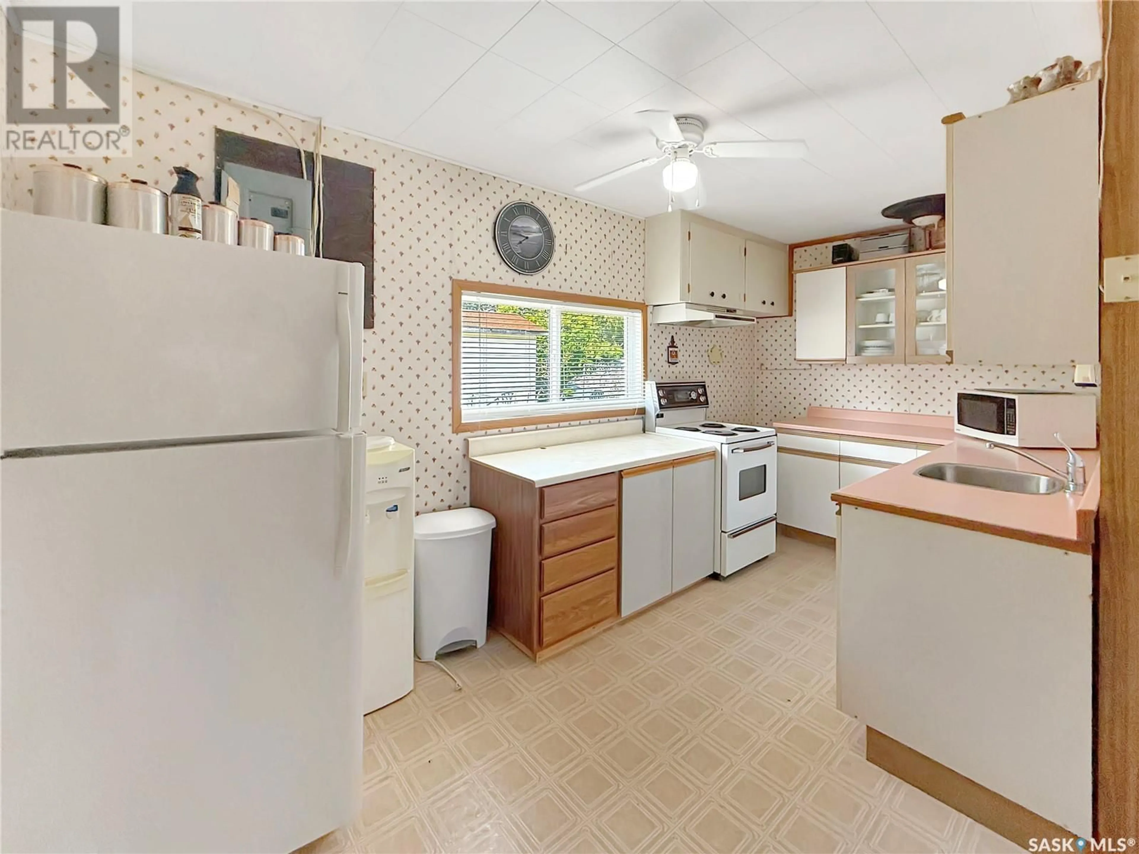 Standard kitchen, ceramic/tile floor for 75 MAIN STREET, Candle Lake Saskatchewan S0J3E0