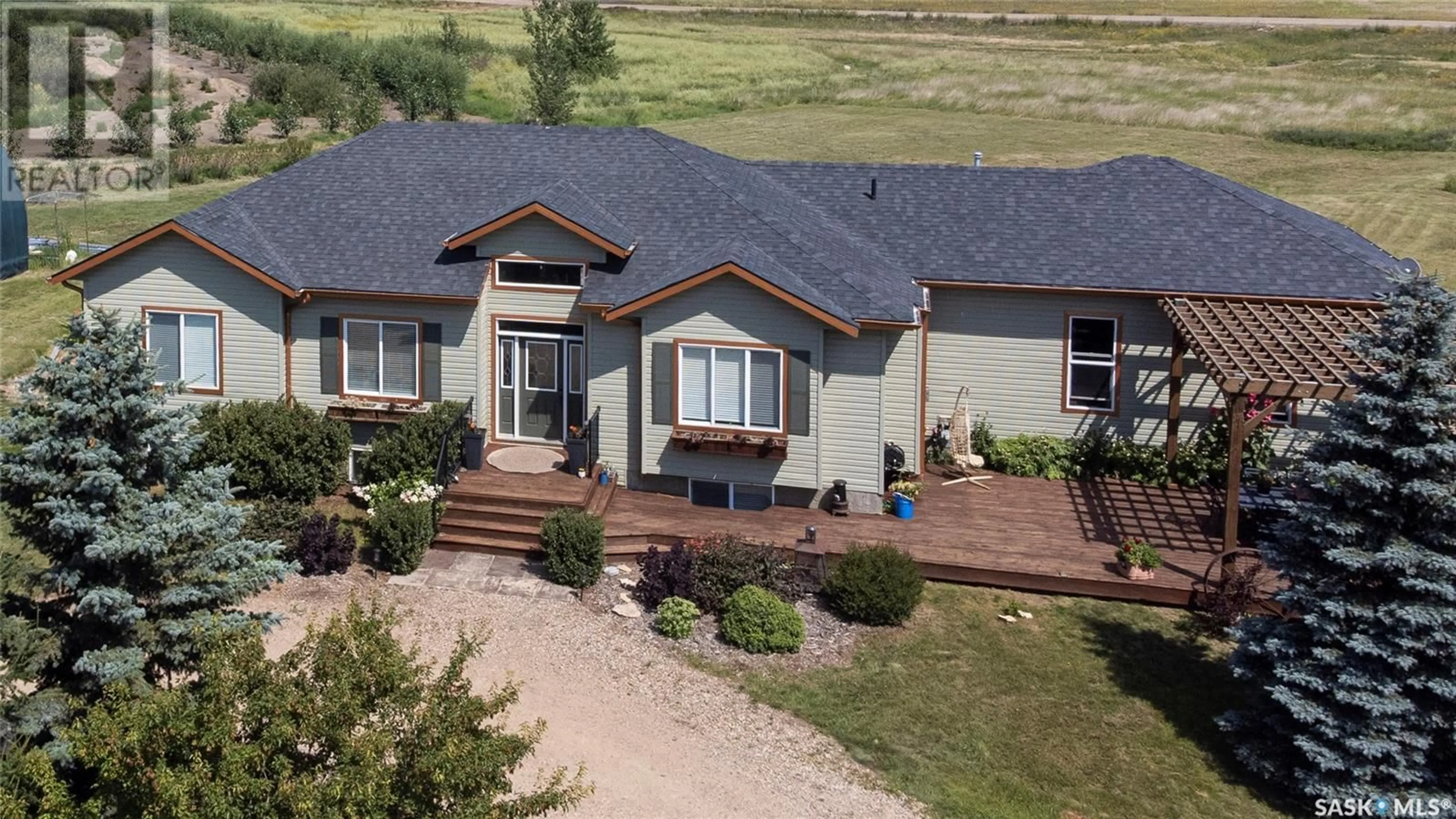 A pic from outside/outdoor area/front of a property/back of a property/a pic from drone, unknown for 35 ZIRK PLACE, Dundurn Rm No. 314 Saskatchewan S7C0B6