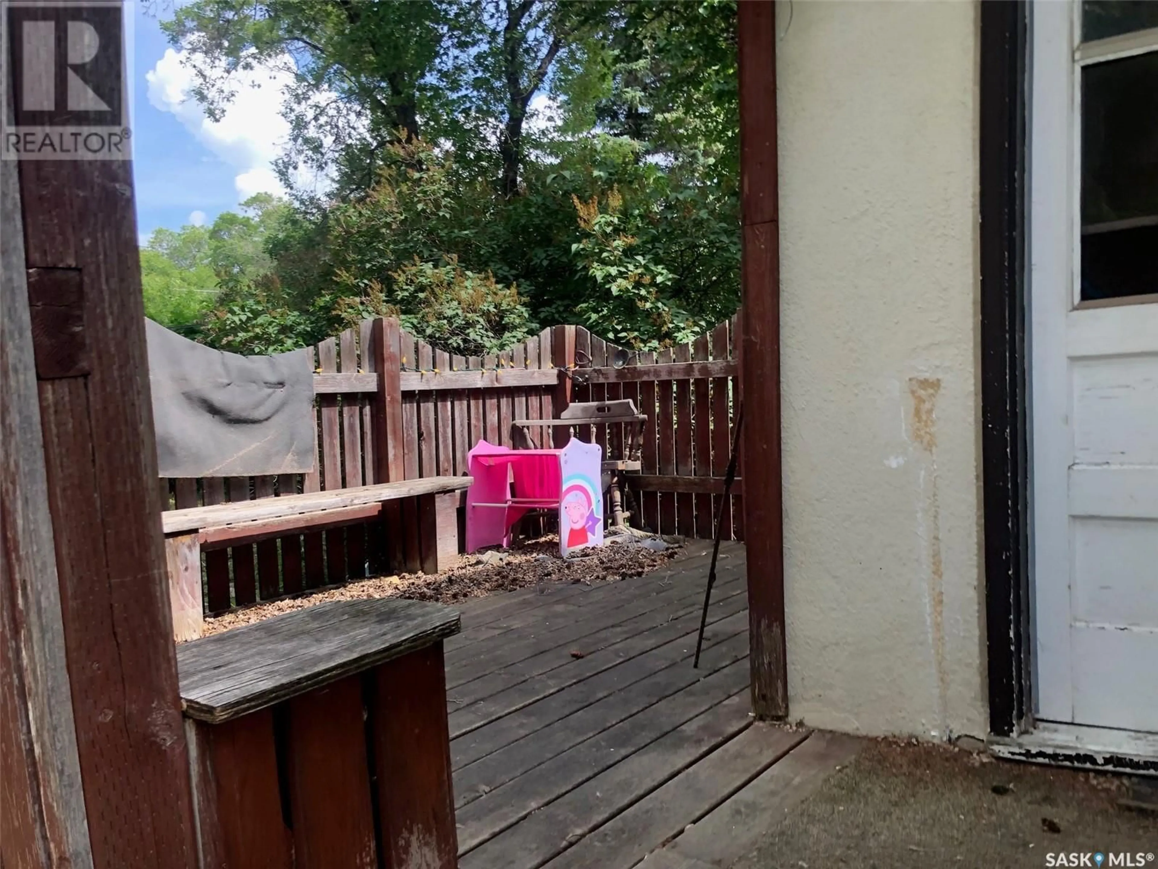 Patio, street for 243 3RD STREET, Kamsack Saskatchewan S0A1S0