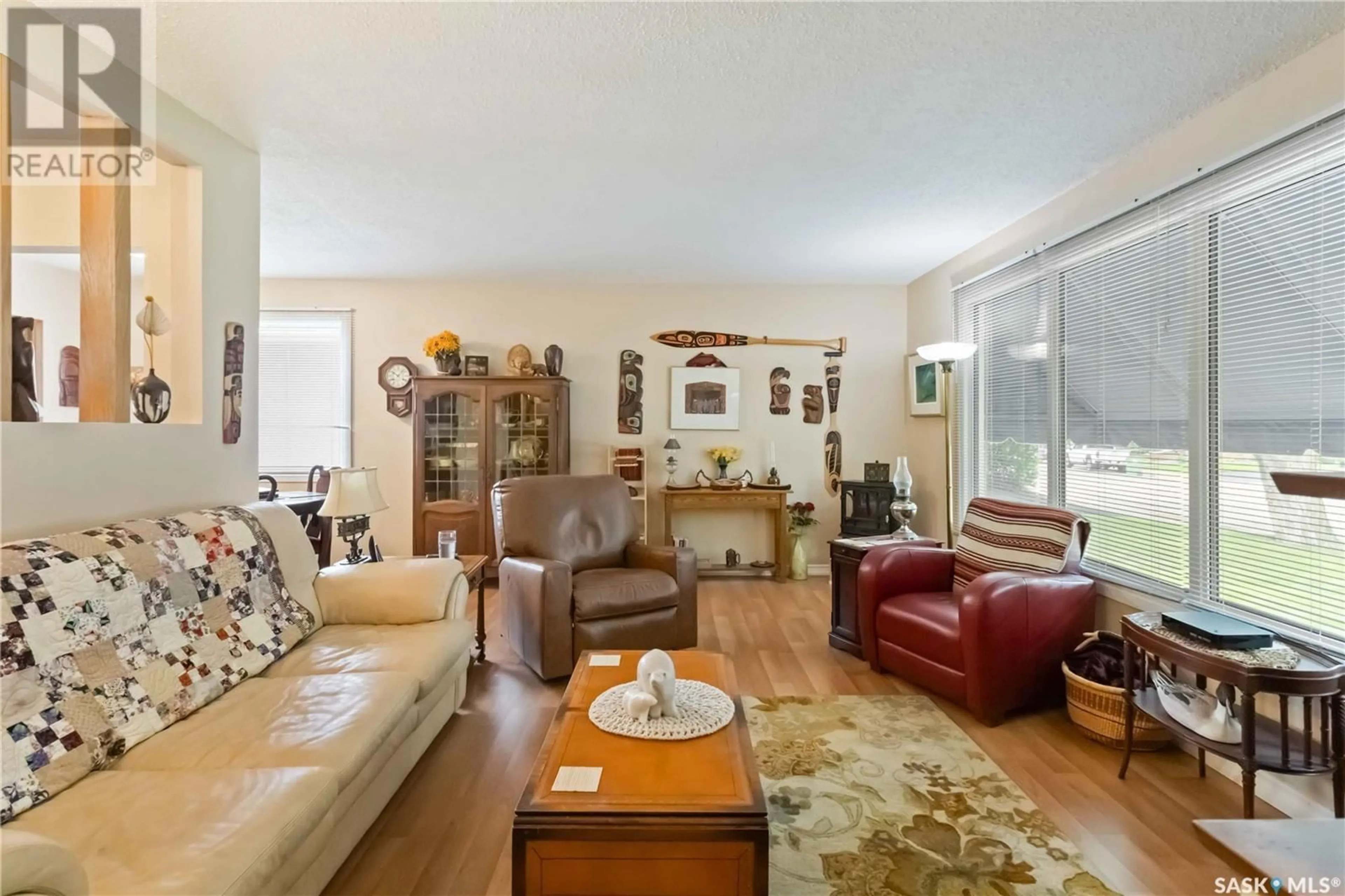 Living room with furniture, unknown for 106 PHILLIPS CRESCENT, Saskatoon Saskatchewan S7H3N1