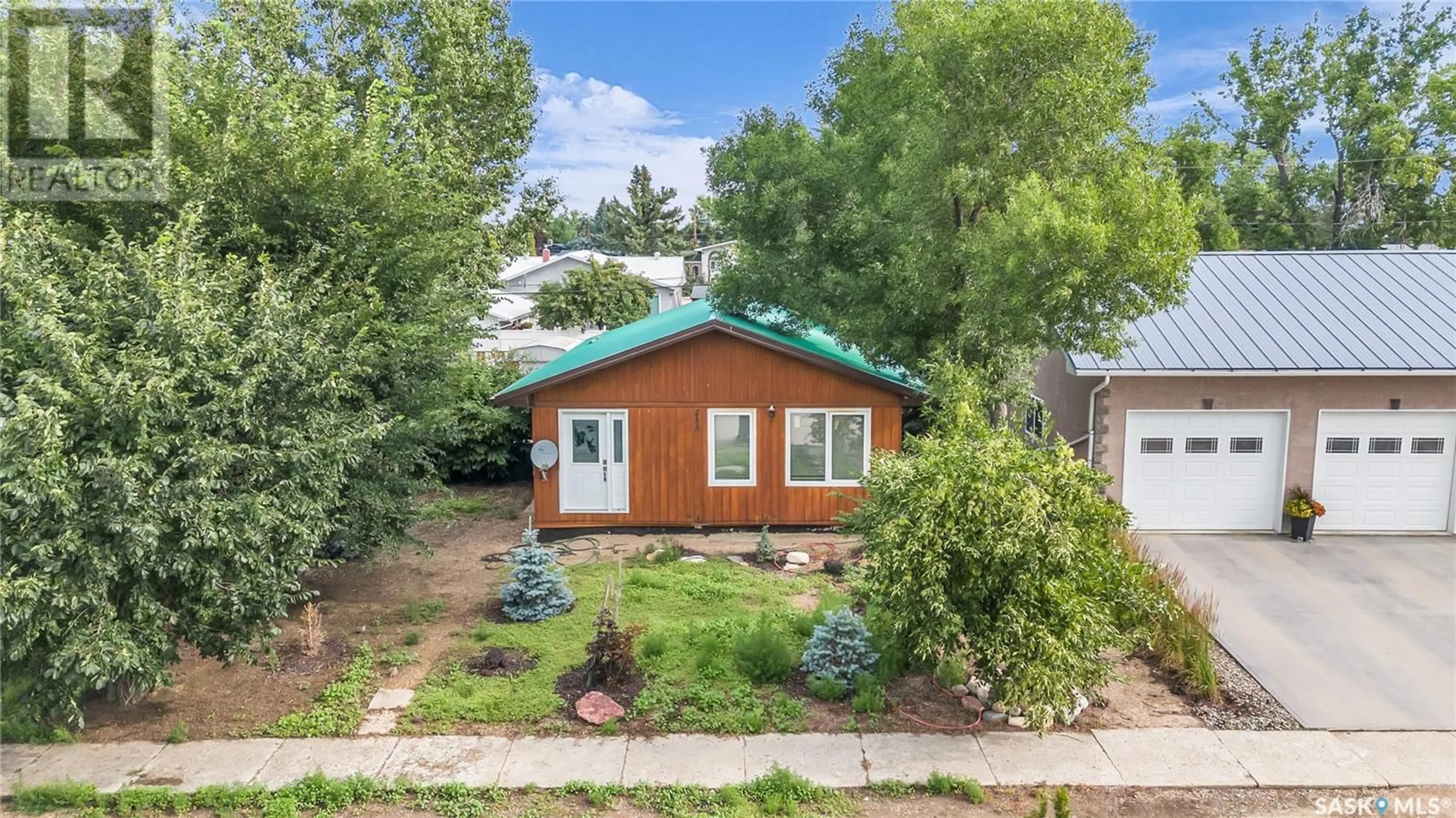 Unknown for 233 4TH AVENUE, Gravelbourg Saskatchewan S0H1X0