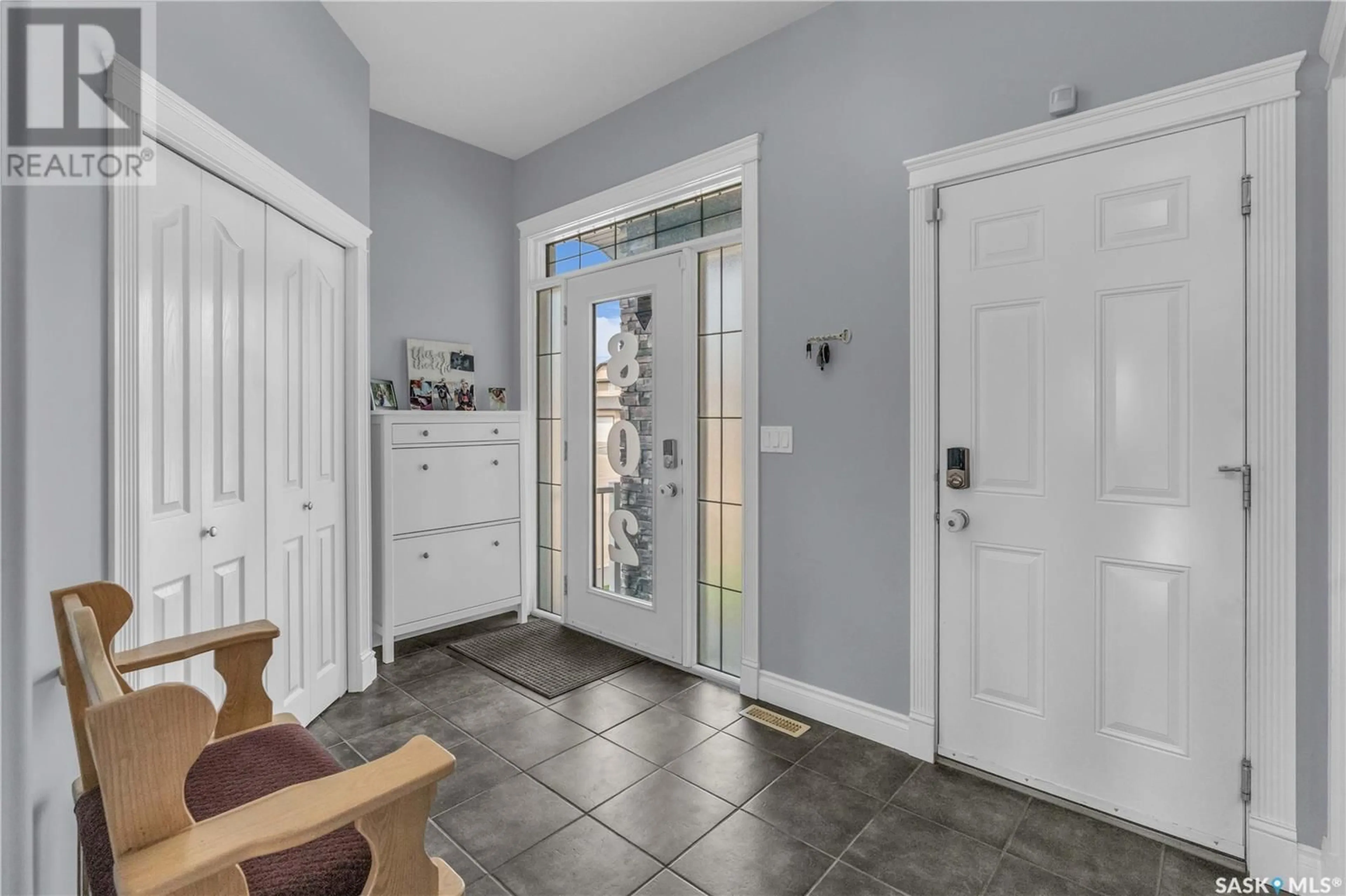 Indoor entryway for 802 ROCK HILL LANE, Martensville Saskatchewan S0K0A2
