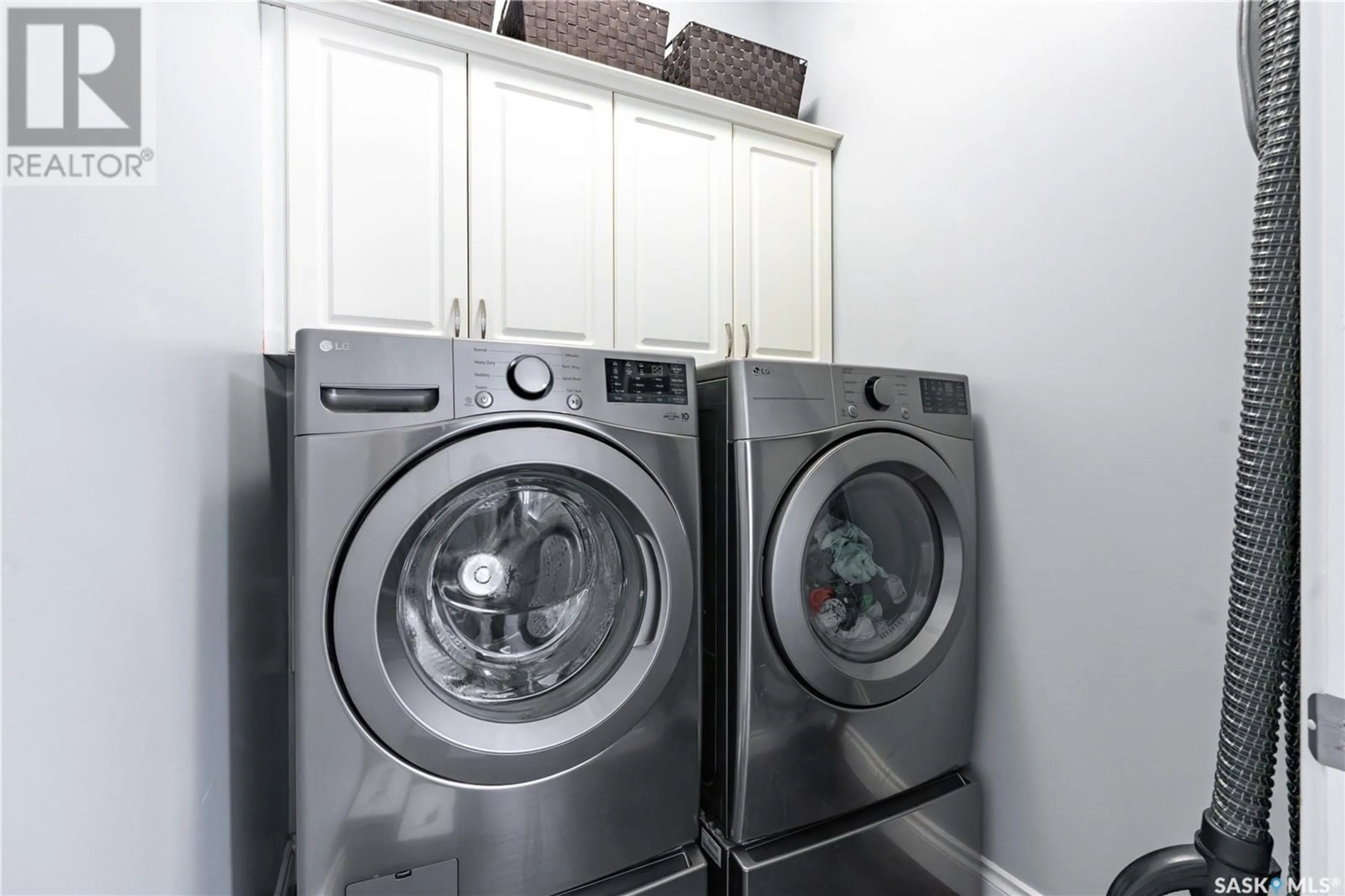 Laundry room for 802 ROCK HILL LANE, Martensville Saskatchewan S0K0A2