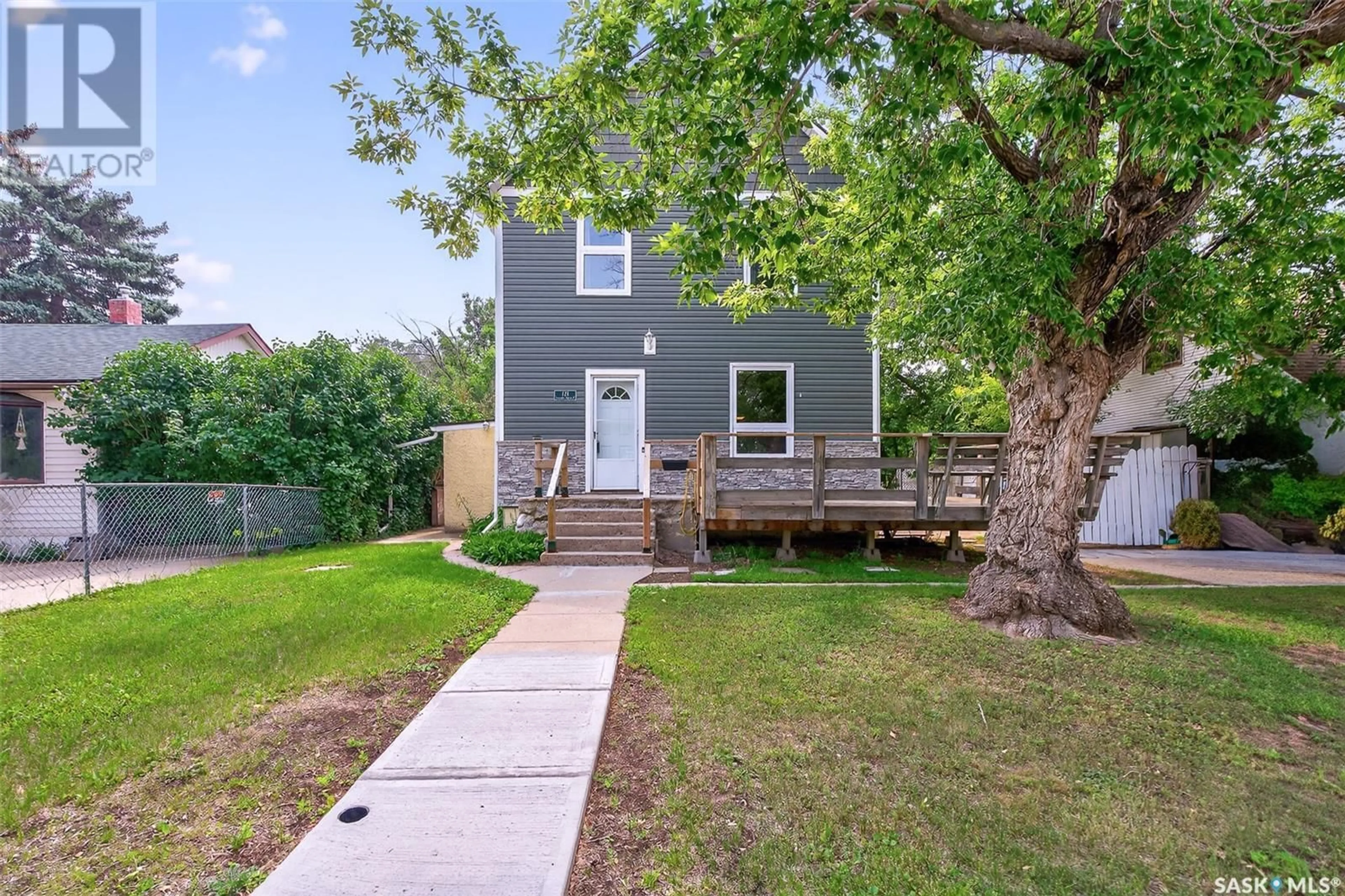 Unknown for 121 LILLOOET STREET E, Moose Jaw Saskatchewan S6H4S6