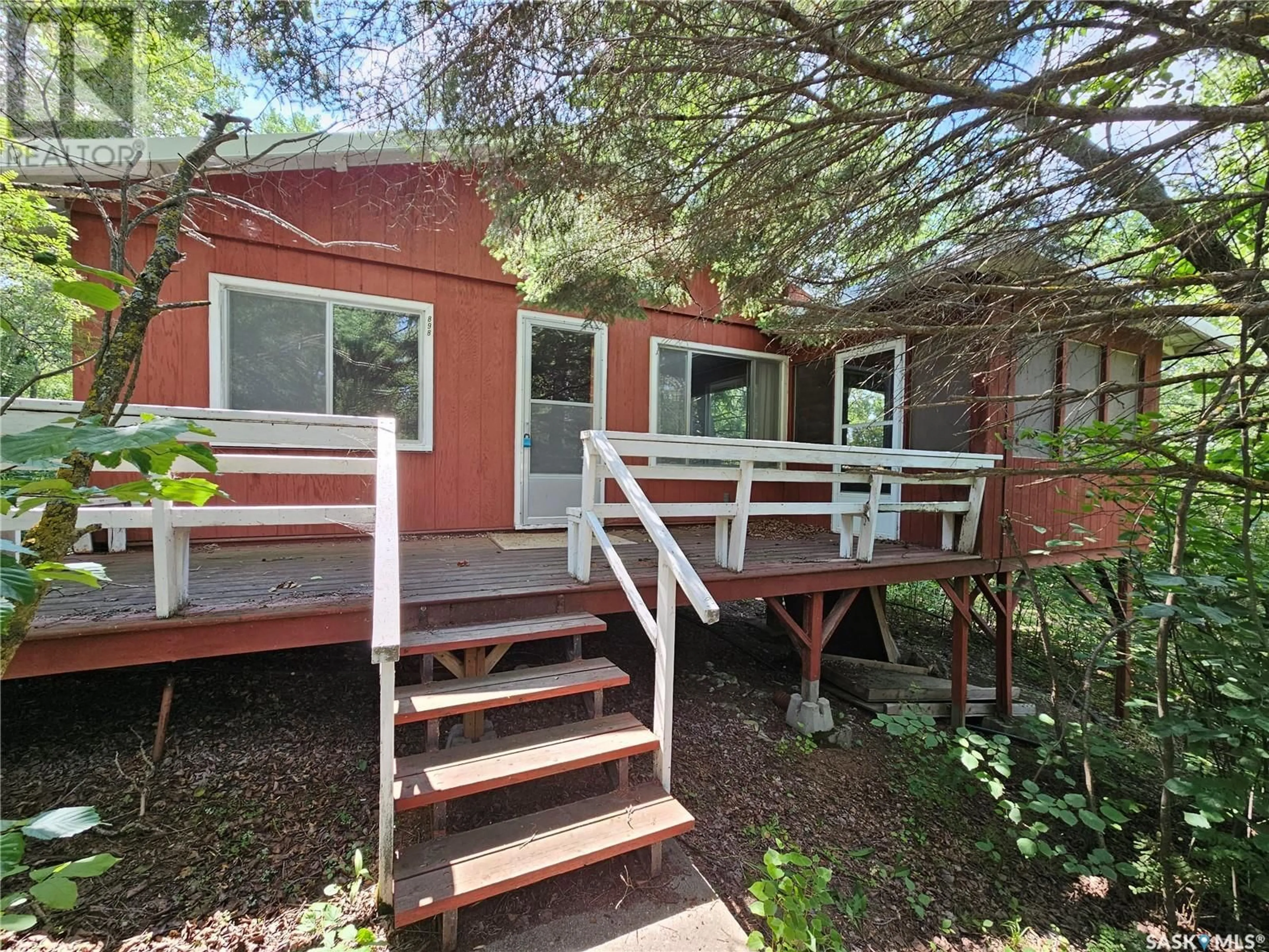Home with vinyl exterior material, street for 898 16TH STREET, White Bear IR 70 Saskatchewan S0C0R0
