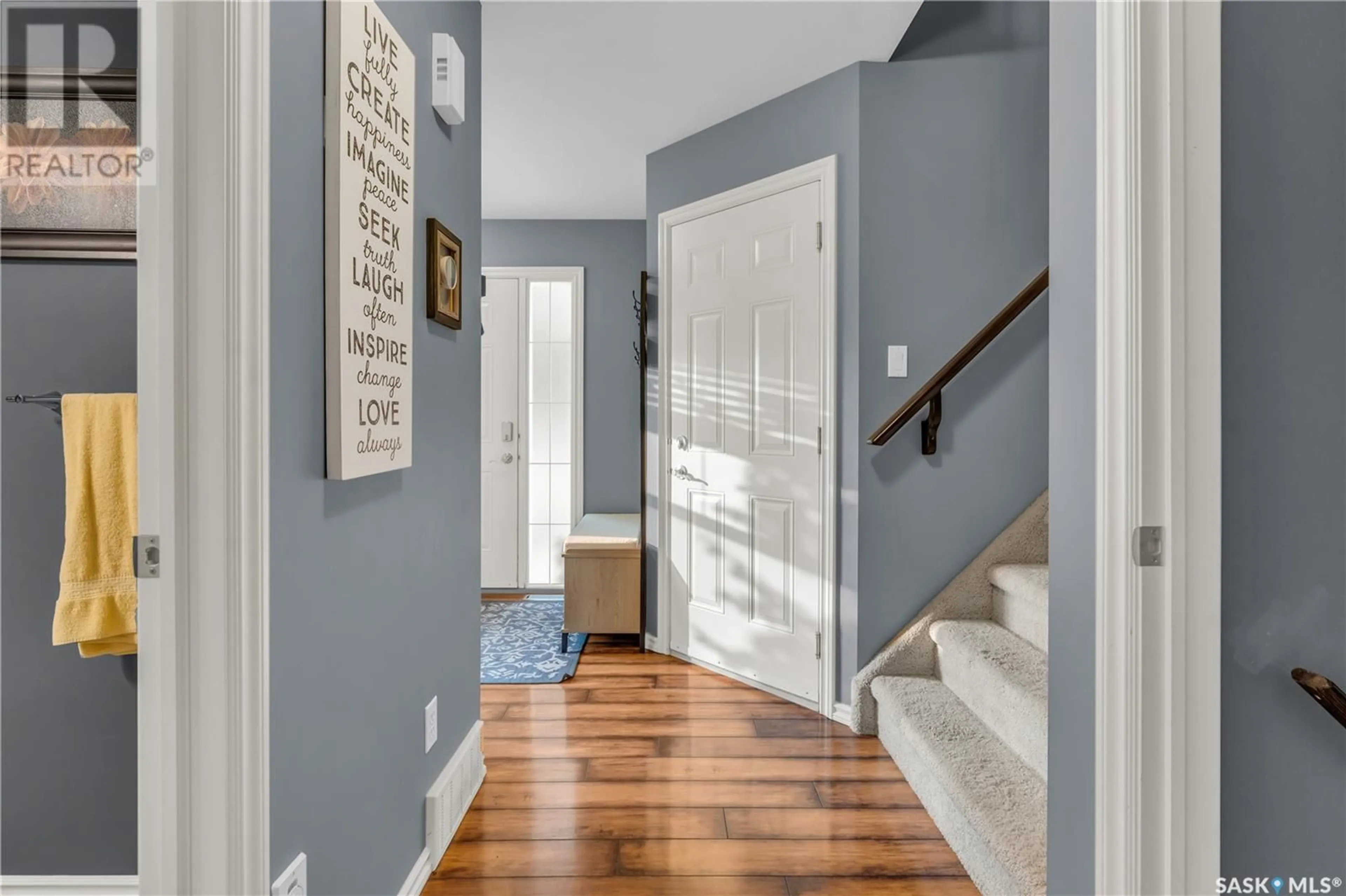 Indoor entryway for 615 - 209 LYND CRESCENT, Saskatoon Saskatchewan S7T0G7