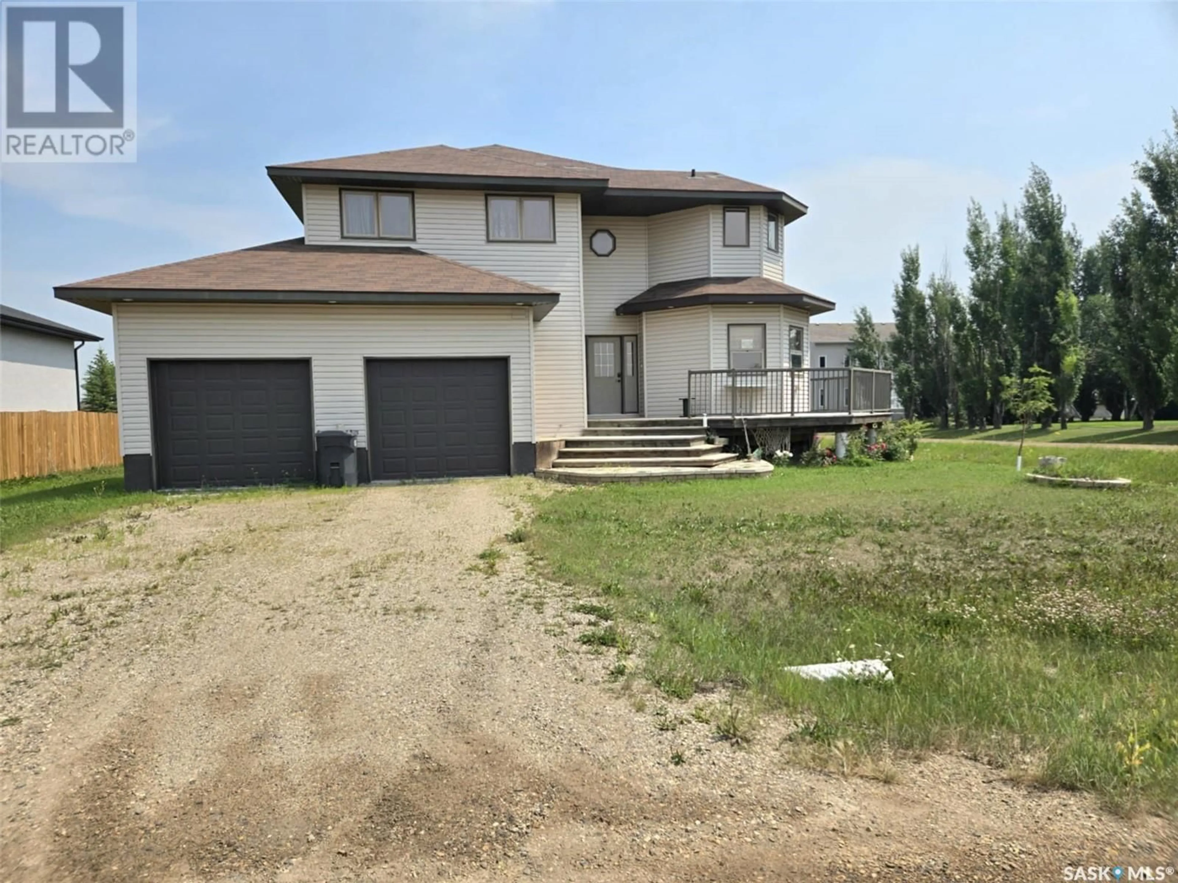 A pic from outside/outdoor area/front of a property/back of a property/a pic from drone, unknown for 301 DOUGLAS AVENUE, Orkney Rm No. 244 Saskatchewan S3N4K1