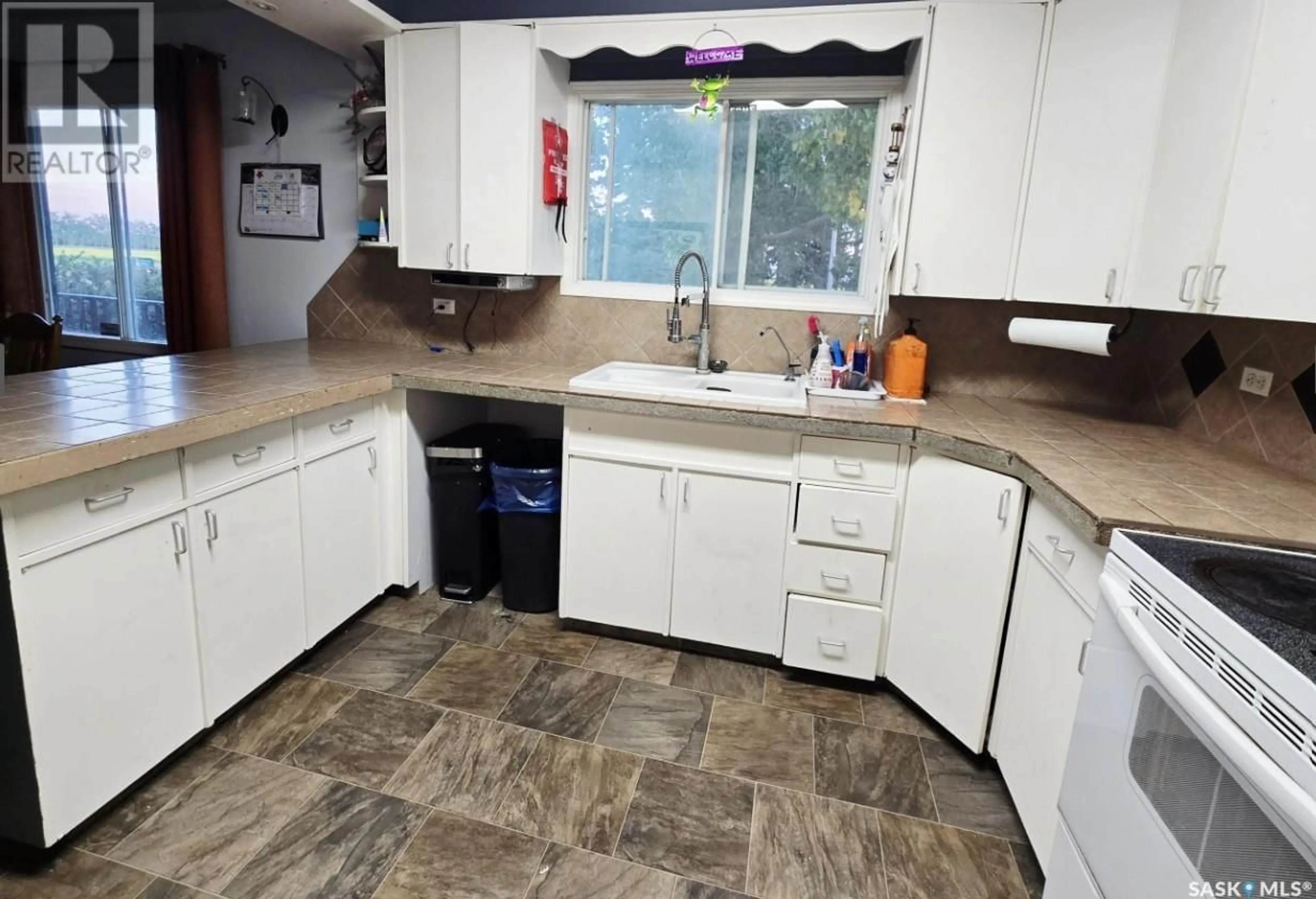 Standard kitchen, ceramic/tile floor for 324 NORREYS STREET, Drake Saskatchewan S0K1H0