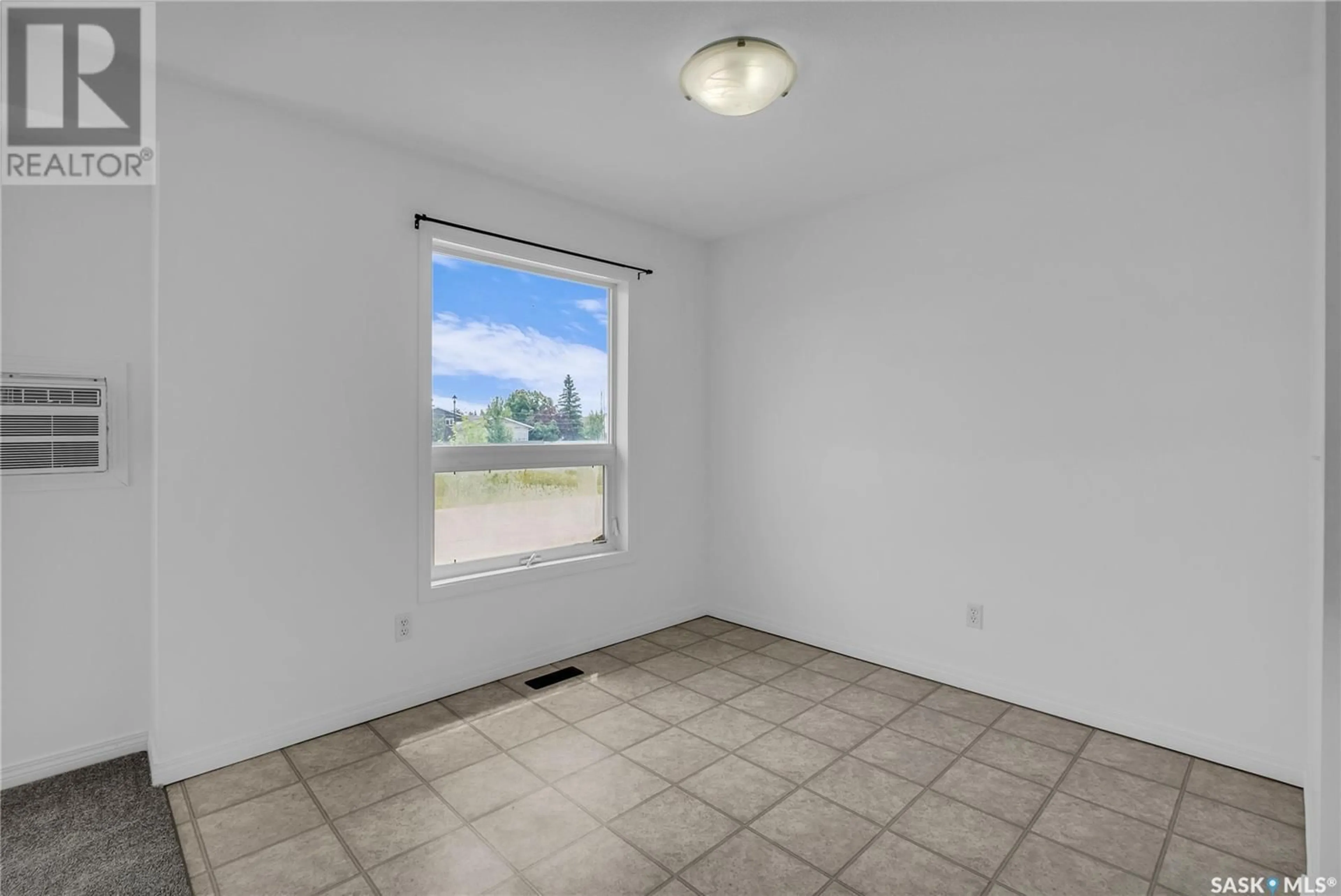 A pic of a room for 7 - 512 REDDEKOPP DRIVE, Martensville Saskatchewan S0K2T0