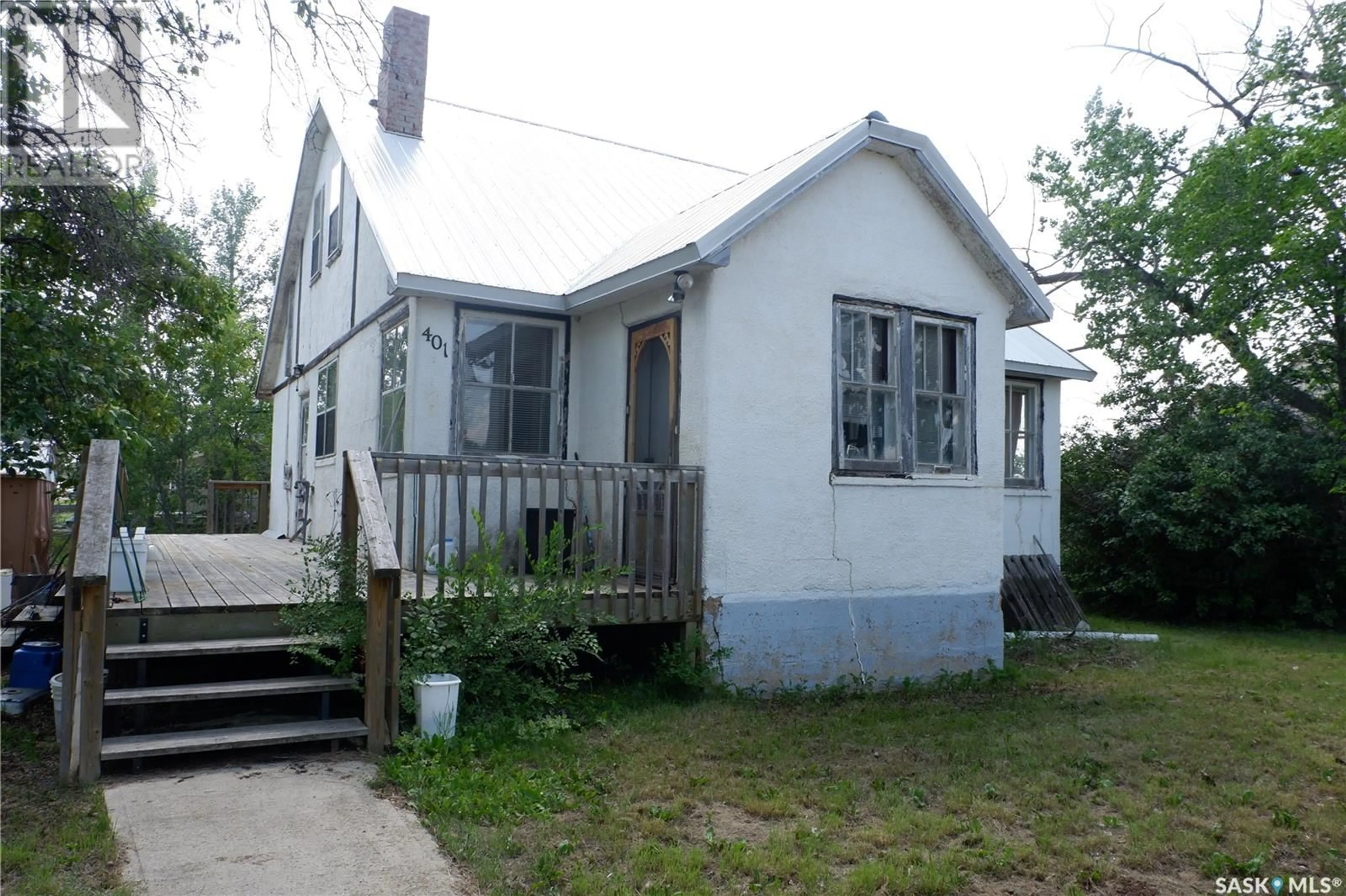 Unknown for 401 6TH AVENUE, Assiniboia Saskatchewan S0H0B0