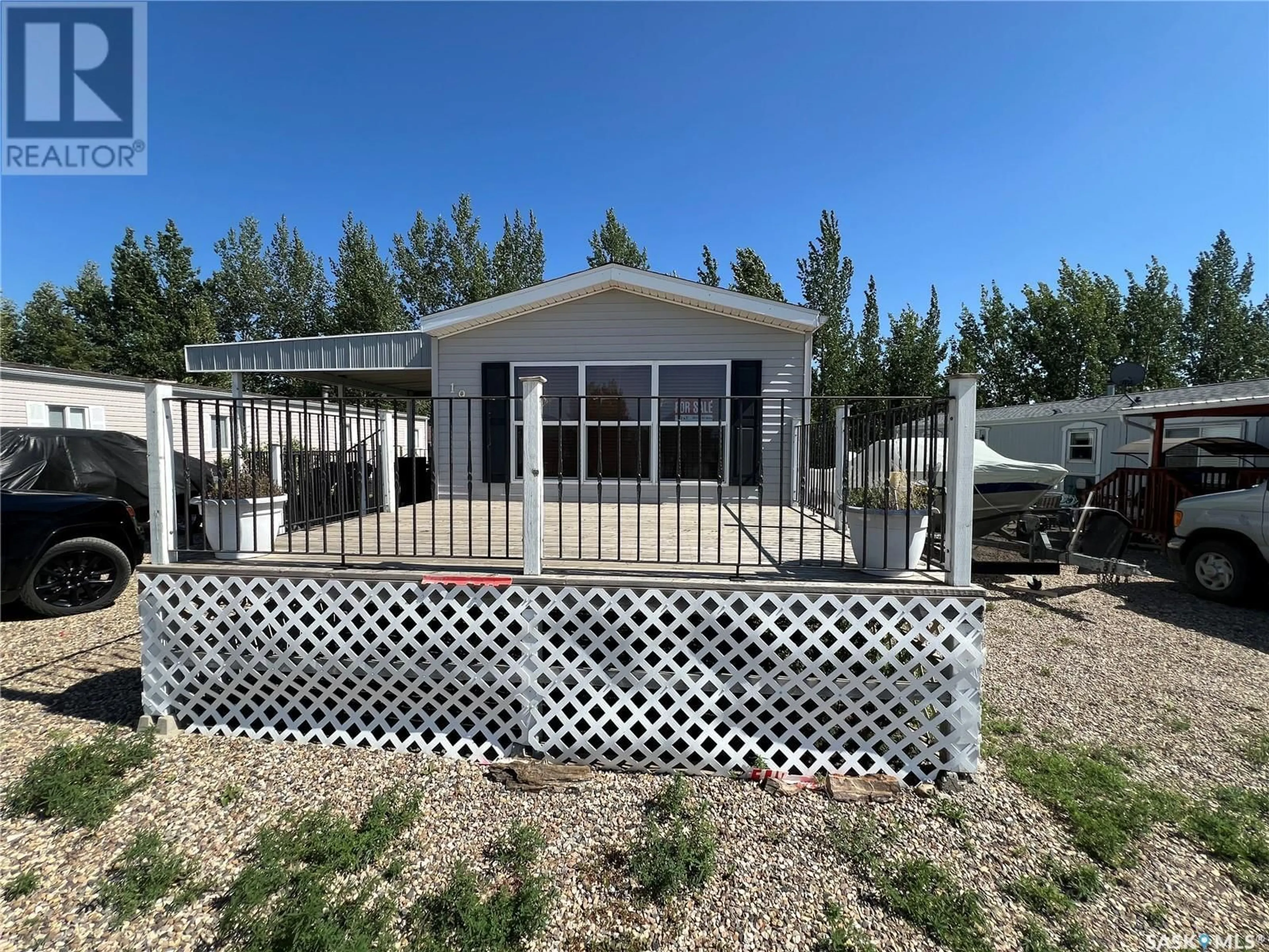 Home with vinyl exterior material, unknown for 19 MEADOWLARK COURT, Diefenbaker Lake Saskatchewan S0H3P0