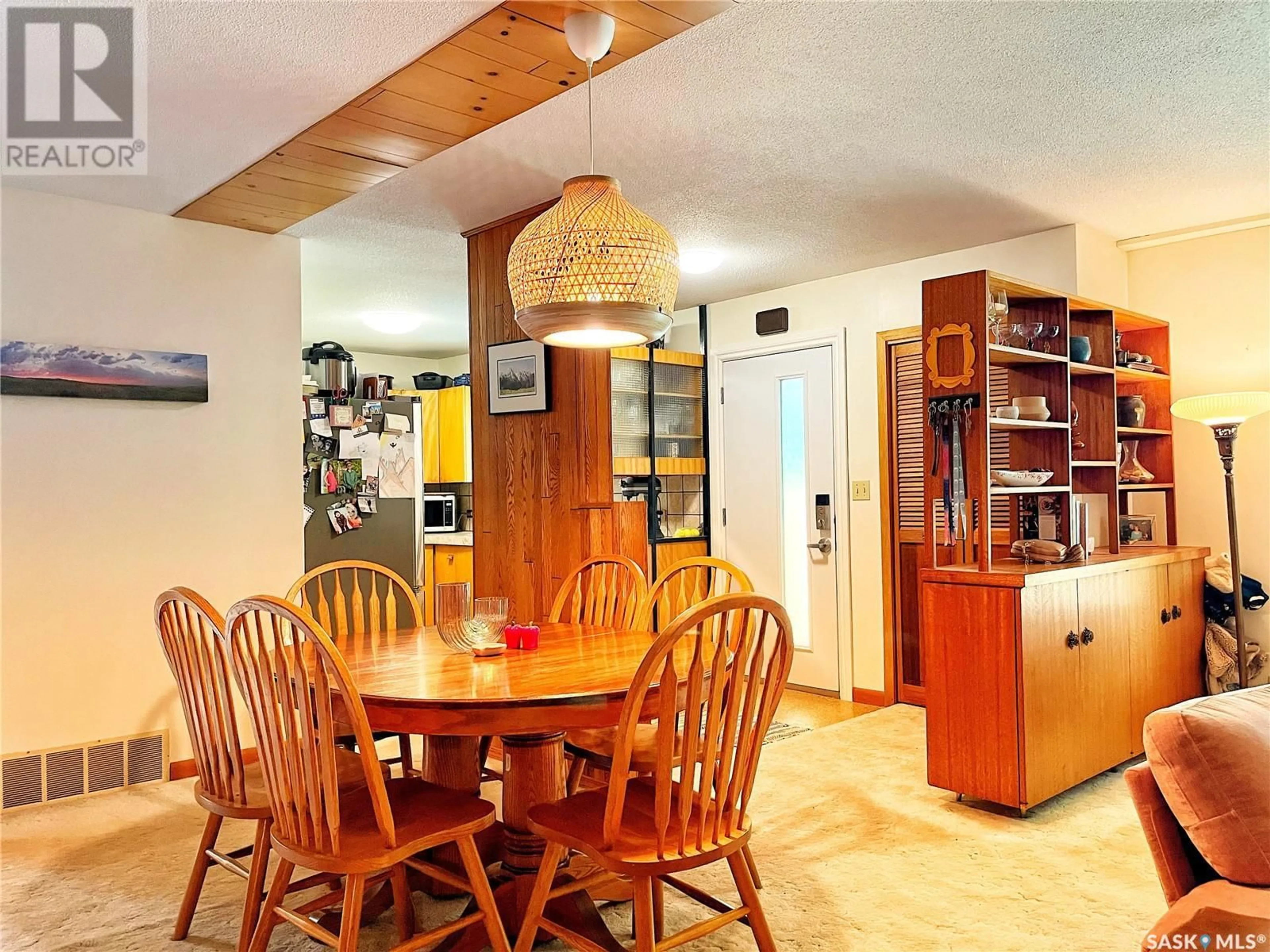 Dining room, unknown for 792 3RD STREET, Shaunavon Saskatchewan S0N0C4