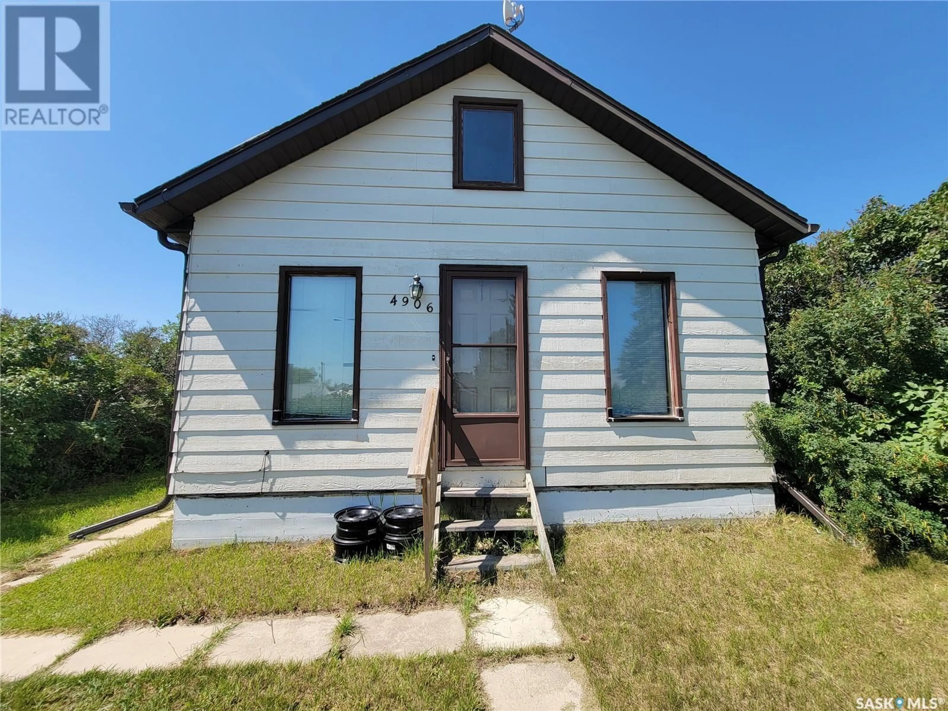 Unknown for 4906 LEADER STREET, Macklin Saskatchewan S0L2C0