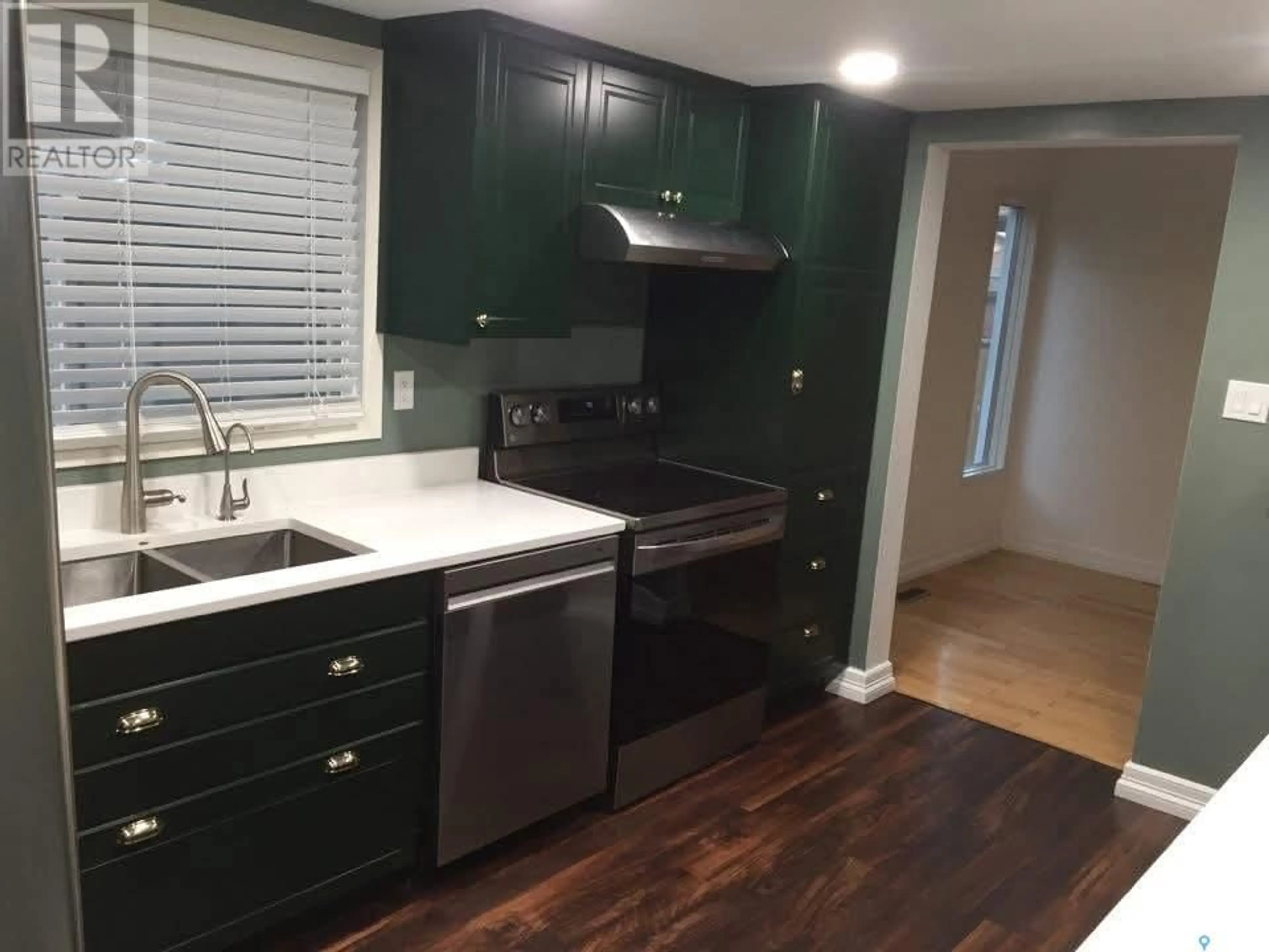 Open concept kitchen, unknown for 2643 KLIMAN CRESCENT, Regina Saskatchewan S4V0M1