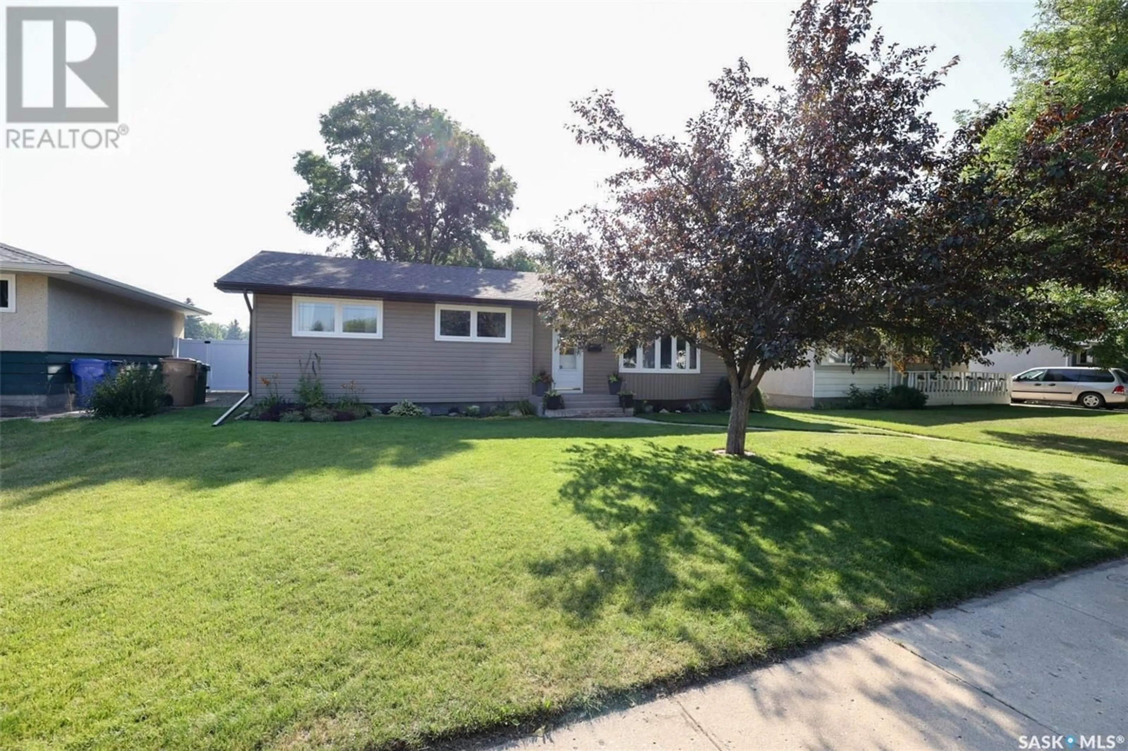 Unknown for 42 HANLEY CRESCENT, Regina Saskatchewan S4R5A7