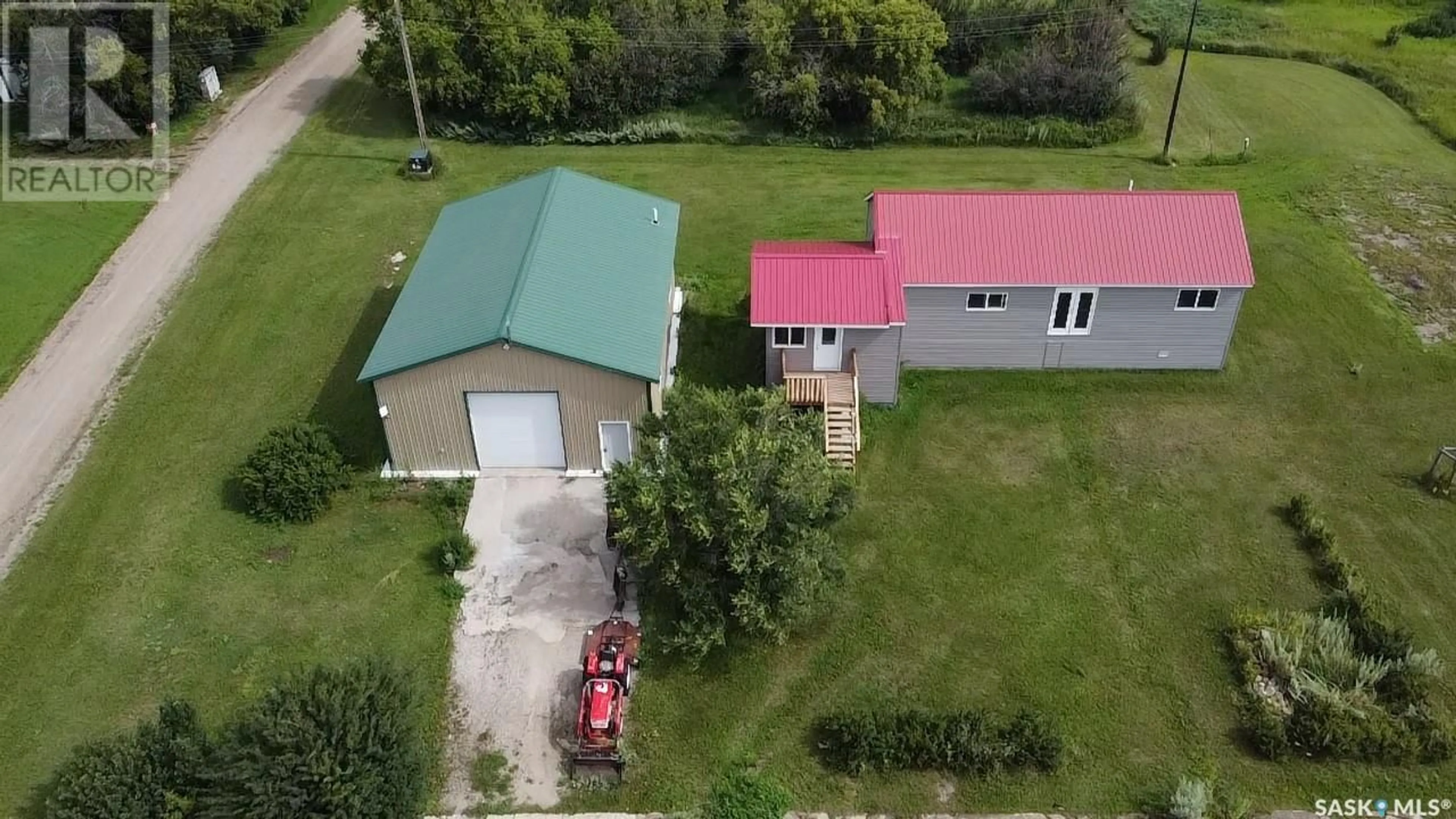 A pic from outside/outdoor area/front of a property/back of a property/a pic from drone, building for 1 MAIN STREET, Fertile Valley Rm No. 285 Saskatchewan S0L0B0