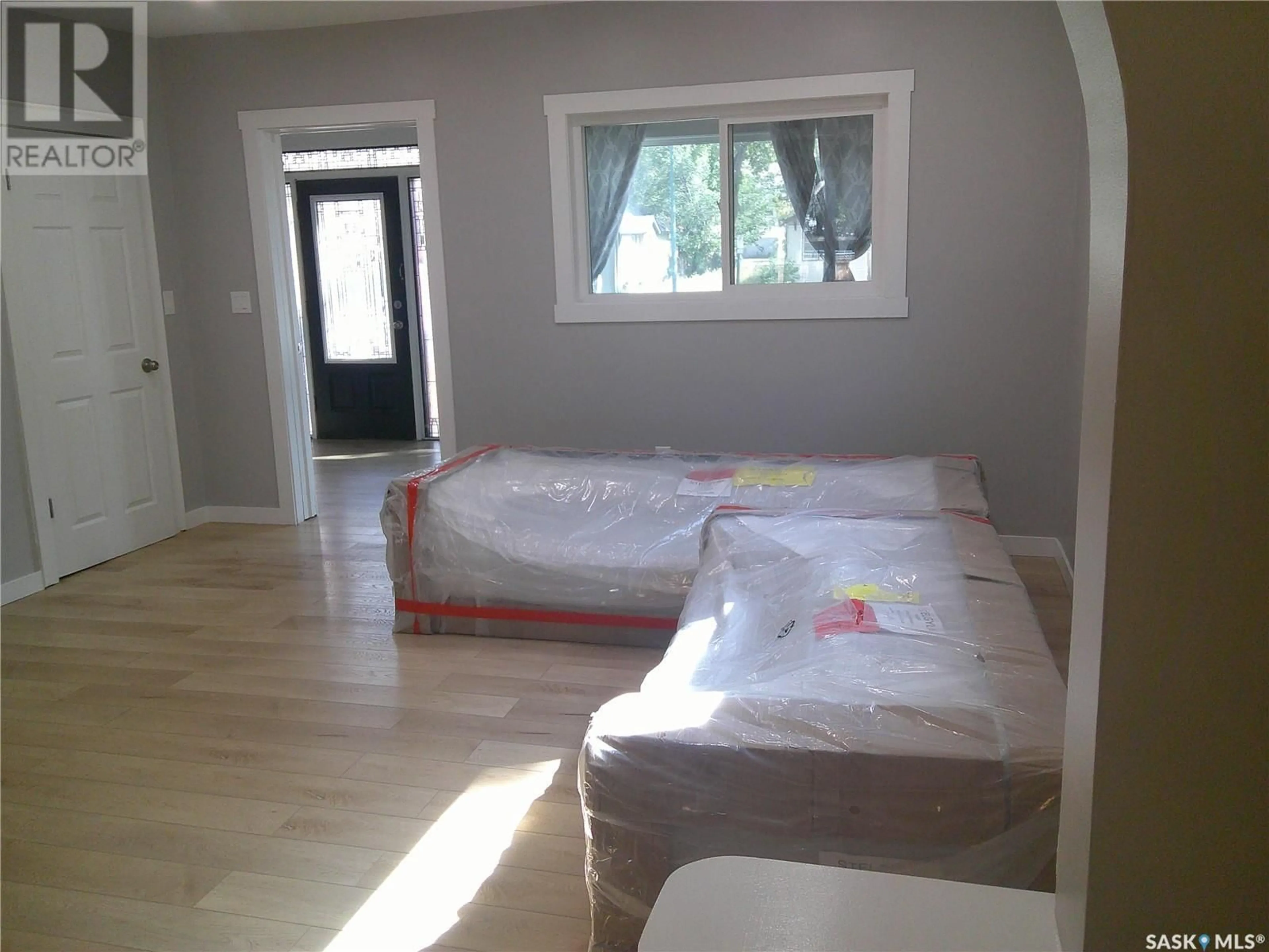 A pic of a room for 3726 DEWDNEY AVENUE, Regina Saskatchewan S4T0Z7