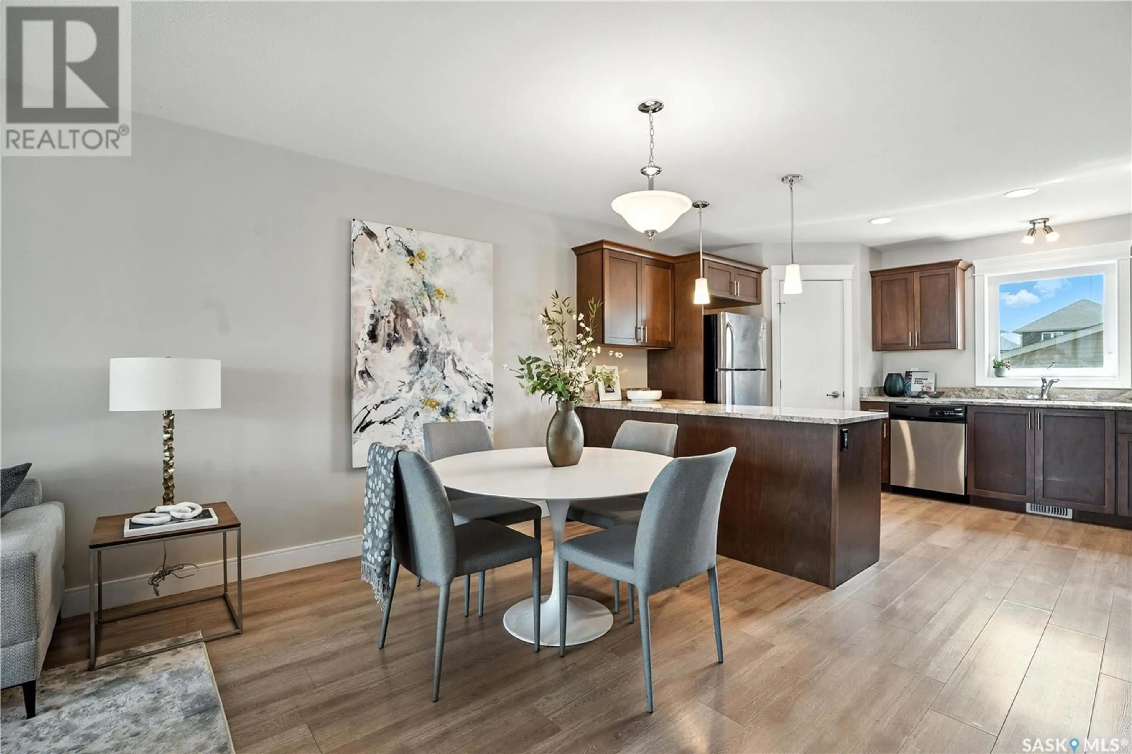 Open concept kitchen, unknown for 318 VELTKAMP CRESCENT, Saskatoon Saskatchewan S7T0S2