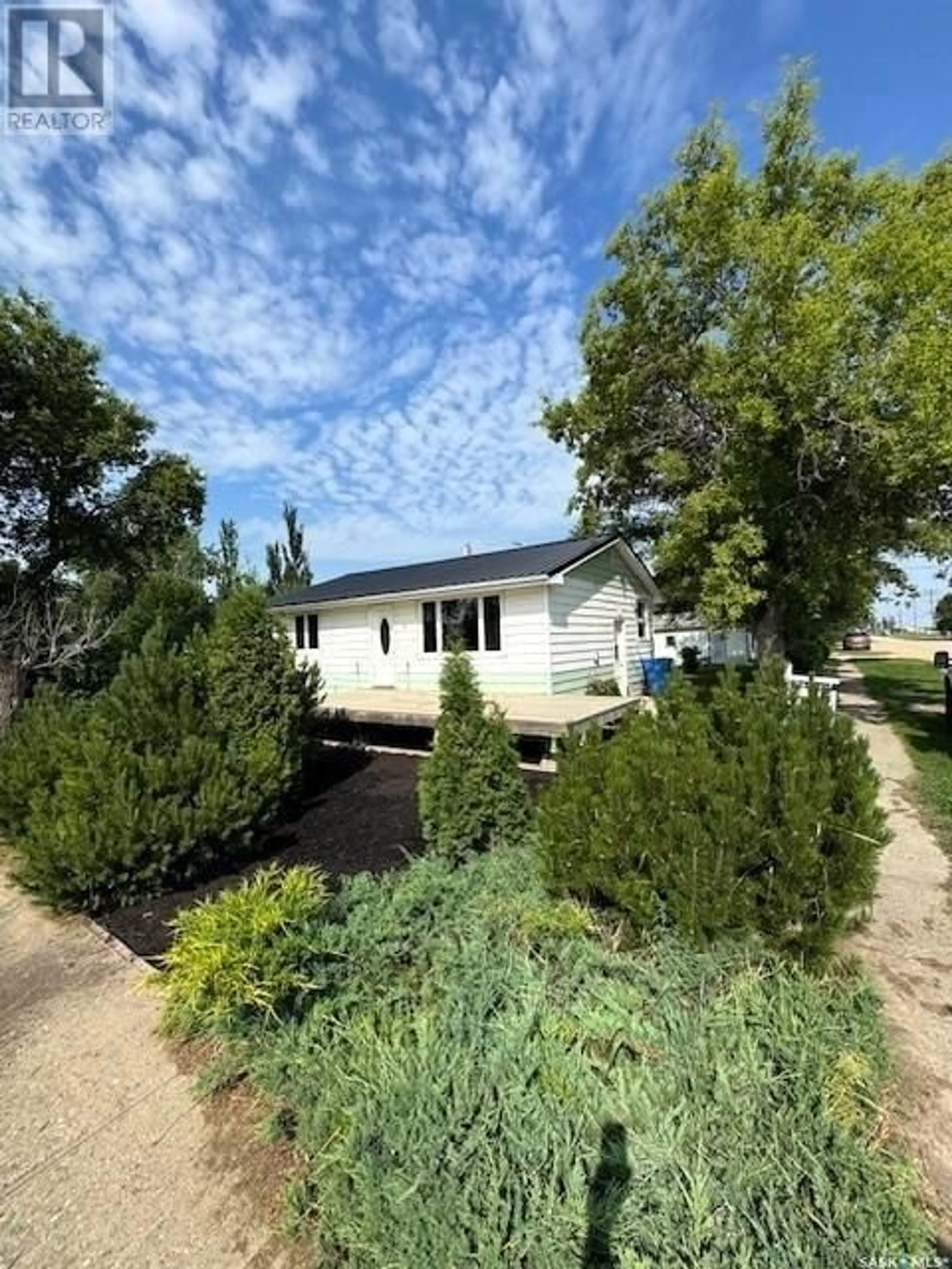 A pic from outside/outdoor area/front of a property/back of a property/a pic from drone, street for 16 MCCULLOCH STREET, Fillmore Saskatchewan S0G1N0