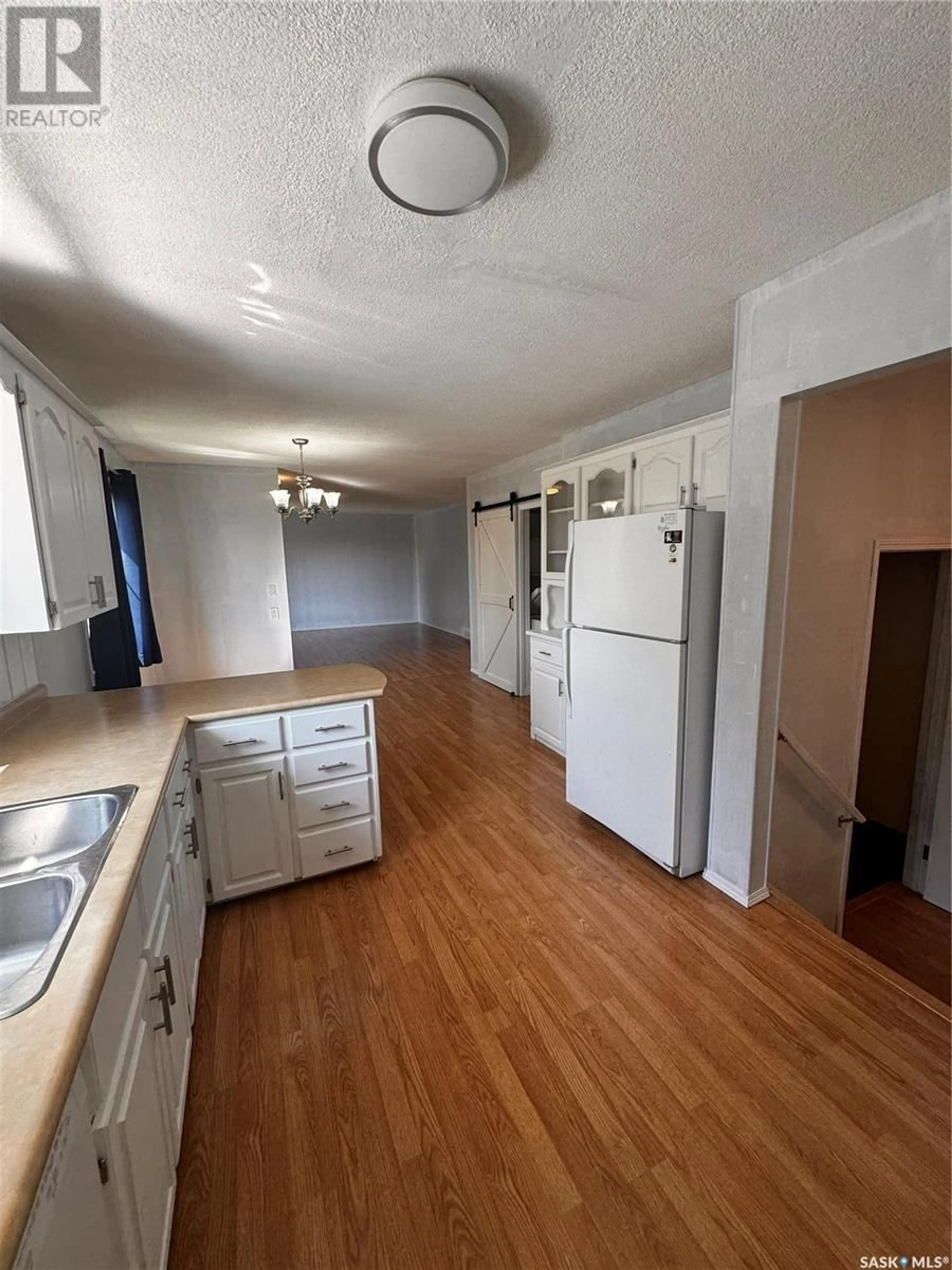 A pic of a room for 92 SCOTT CRESCENT, Weyburn Saskatchewan S4H1T6