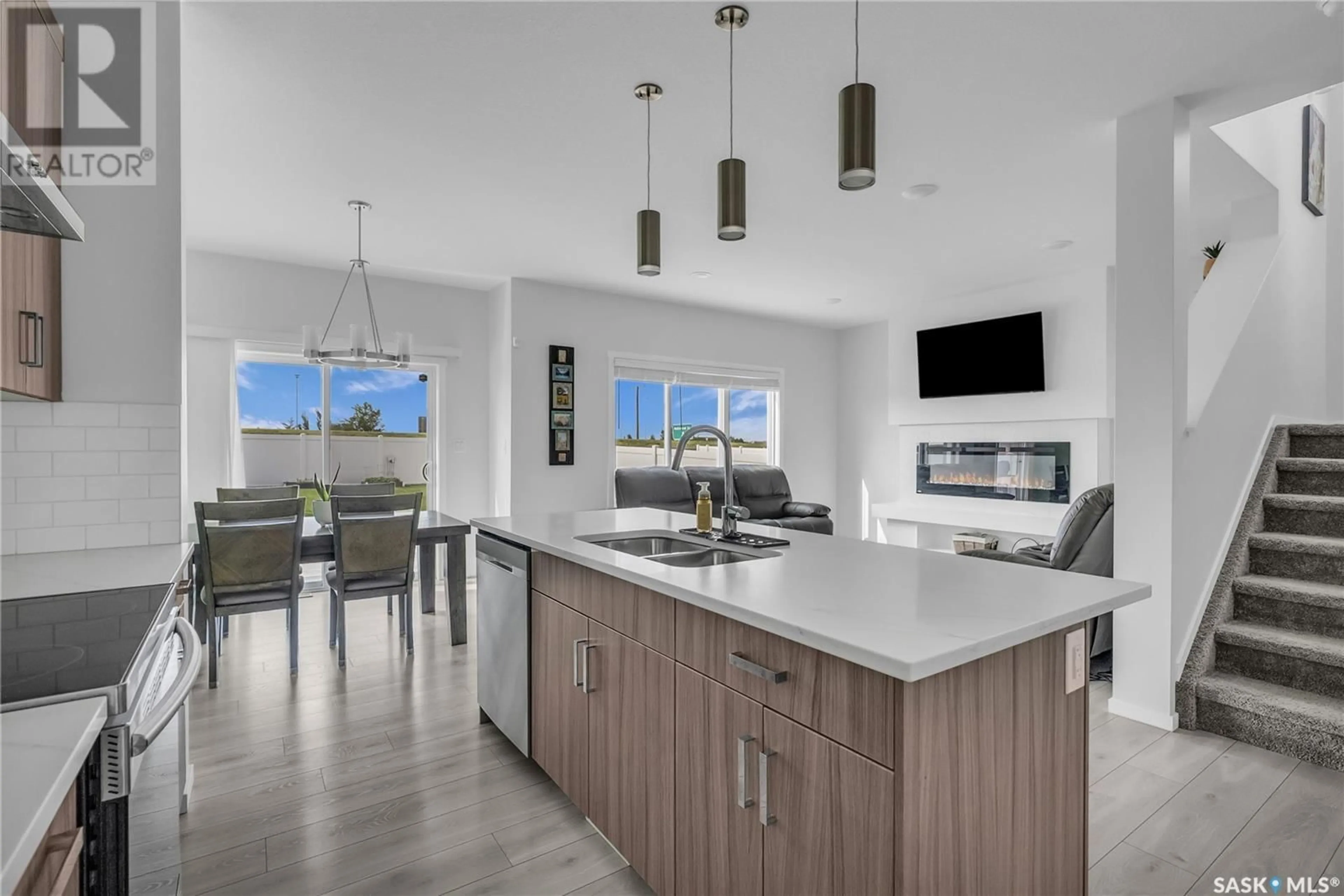 Open concept kitchen, unknown for 435 MCFAULL CRESCENT, Saskatoon Saskatchewan S7V0T2