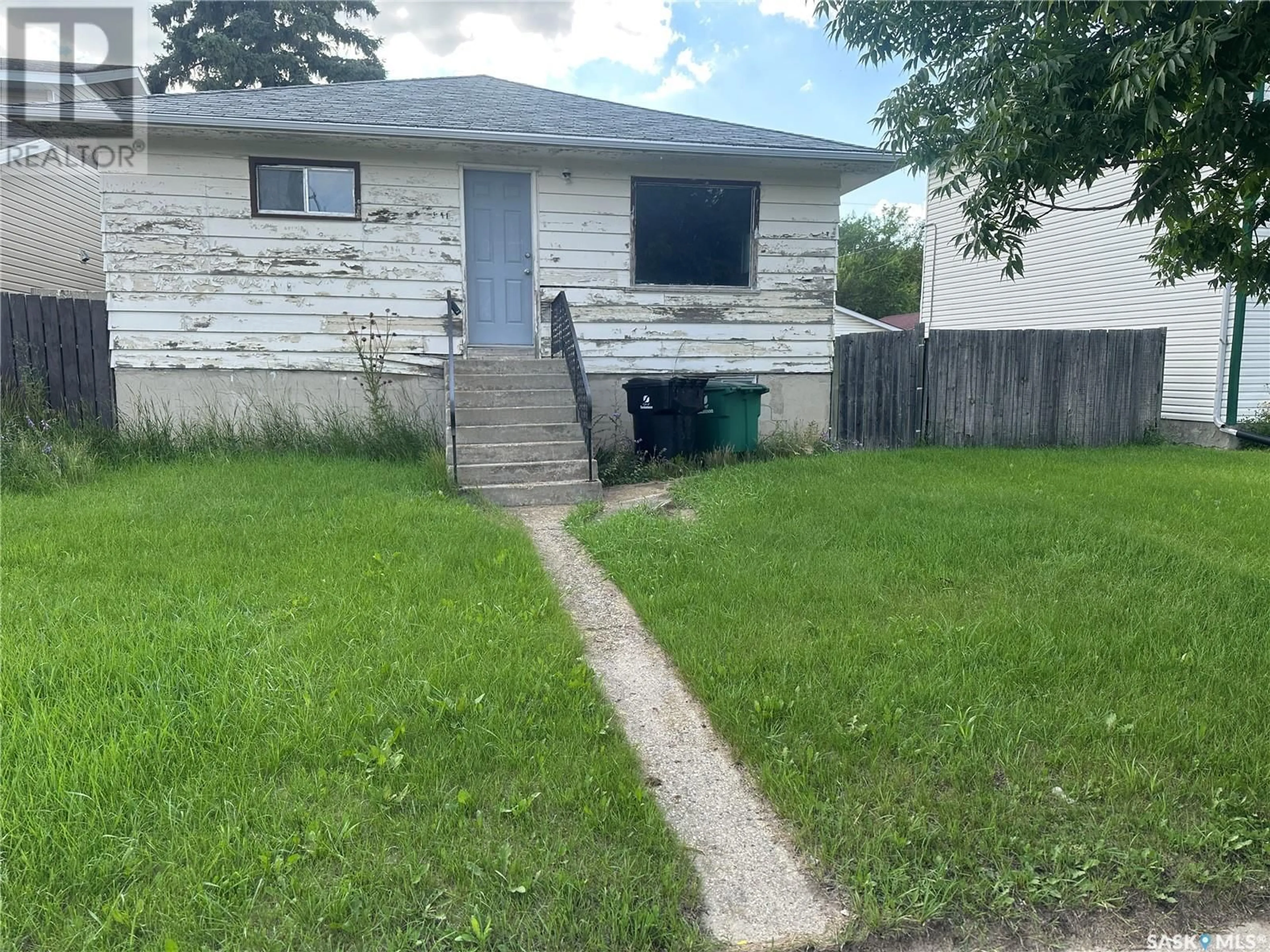 Unknown for 341 X AVENUE, Saskatoon Saskatchewan S7M3H5