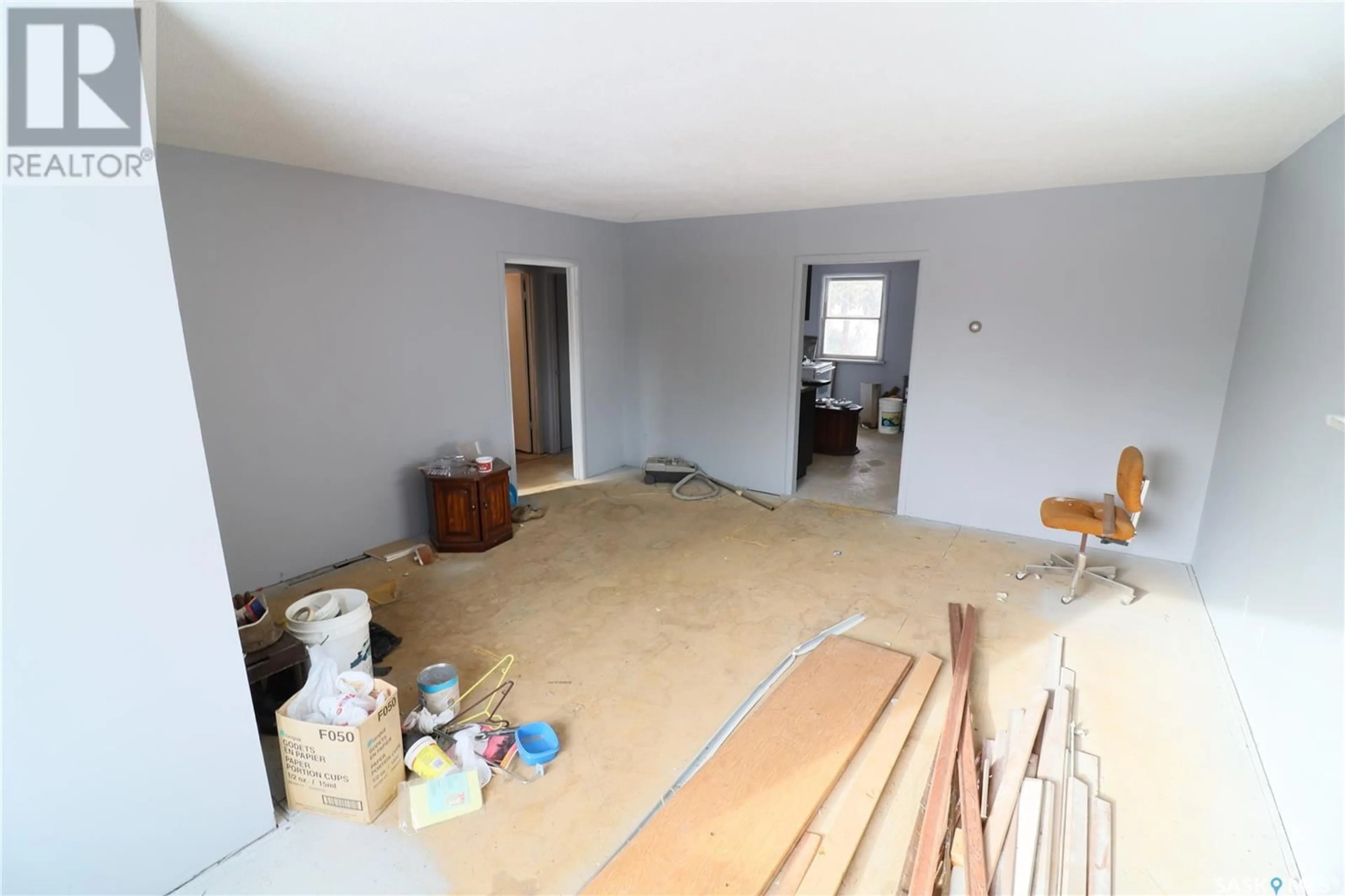 A pic of a room for 341 X AVENUE, Saskatoon Saskatchewan S7M3H5