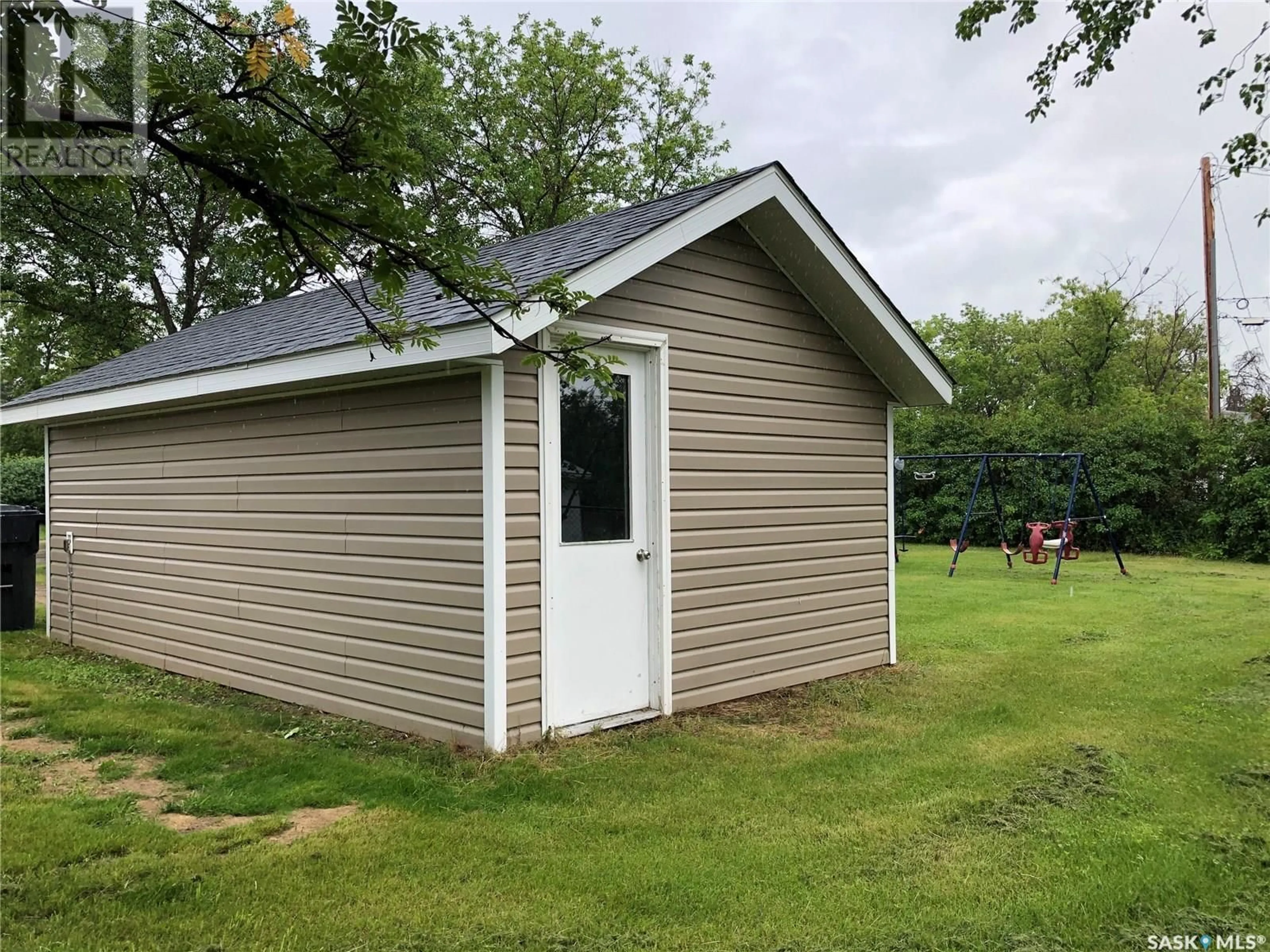 Shed for 217 CENTRAL BOULEVARD, Nipawin Saskatchewan S0E1E0