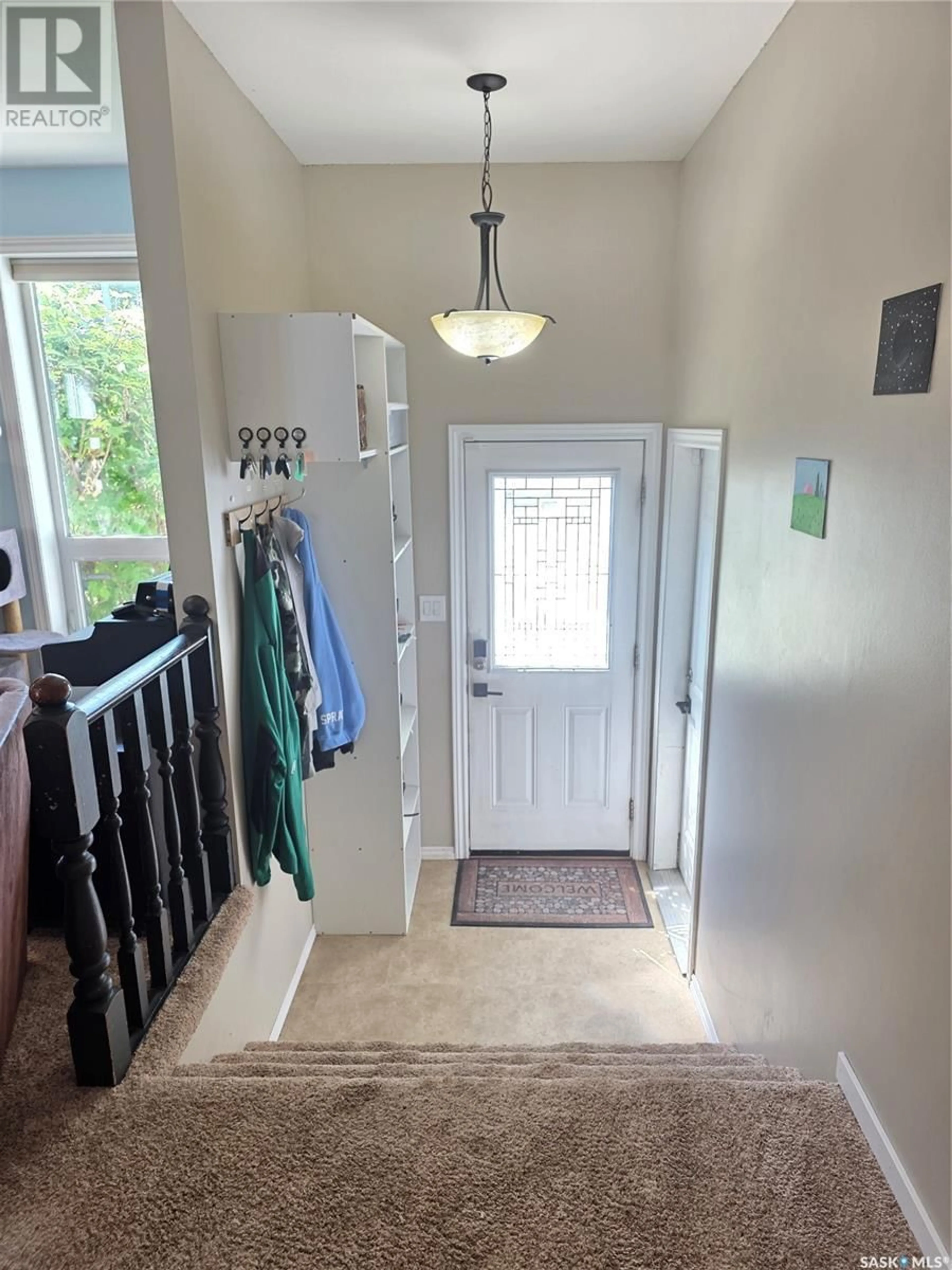 Indoor entryway for 908 MARRIOTT CLOSE, Rosetown Saskatchewan S0L2V0