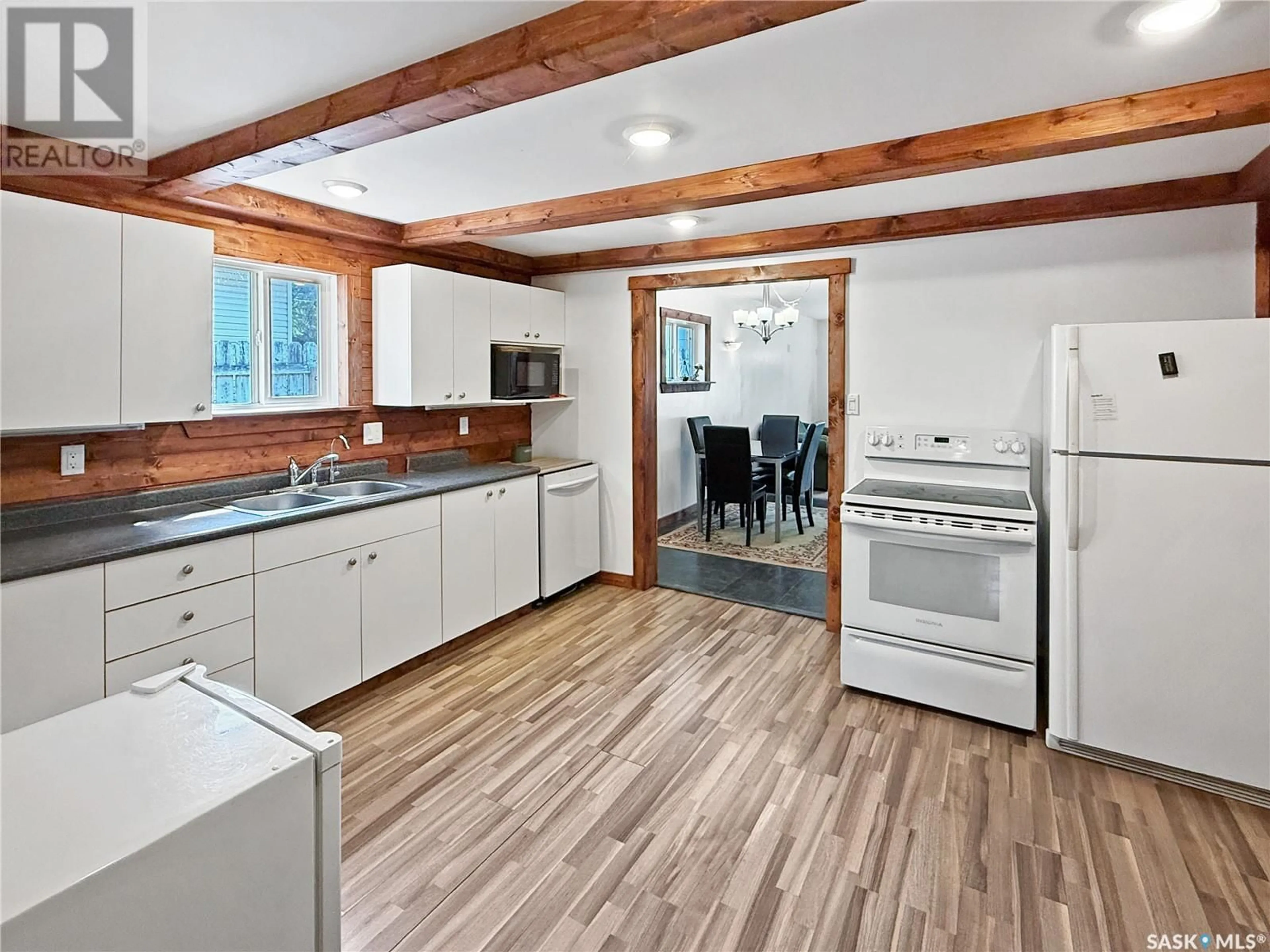 Open concept kitchen, unknown for 213 5TH AVENUE, Shellbrook Saskatchewan S0J2E0