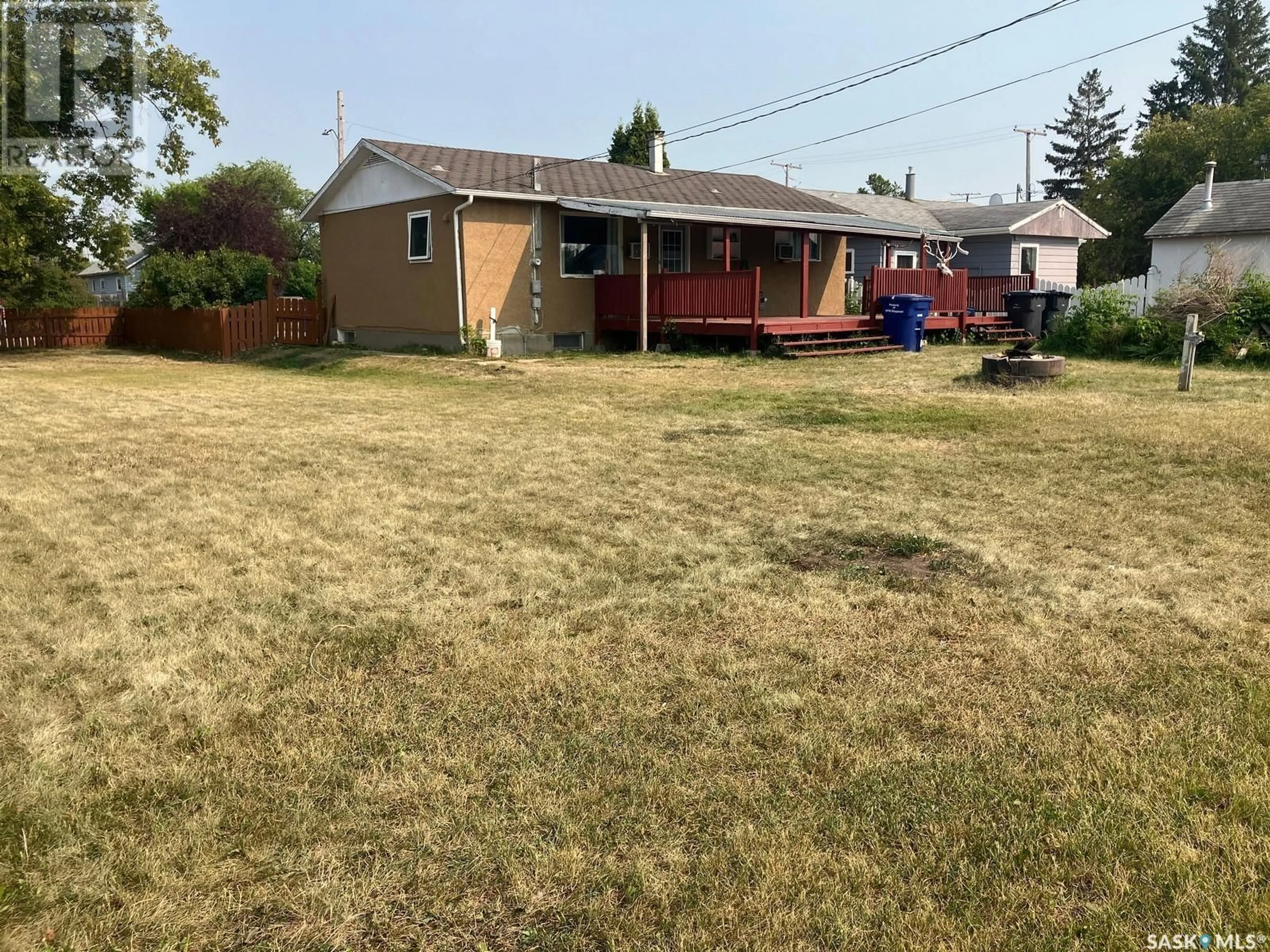 A pic from outside/outdoor area/front of a property/back of a property/a pic from drone, street for 110 4TH STREET, Nipawin Saskatchewan S0E1E0