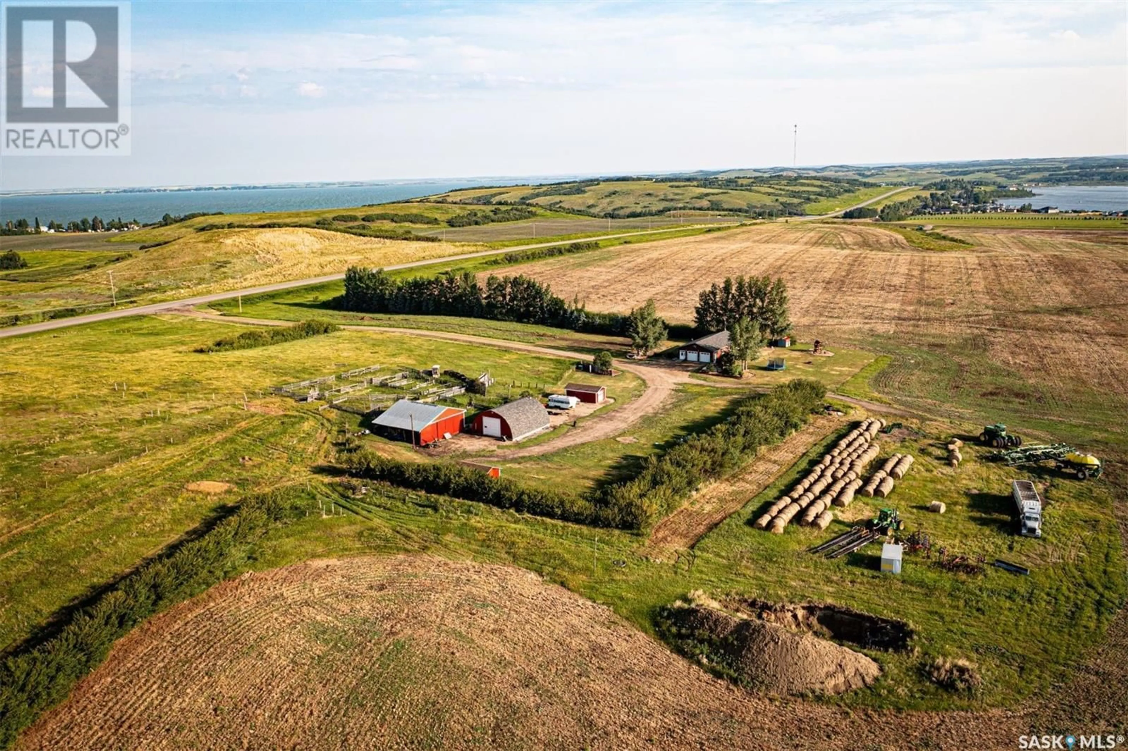 A pic from outside/outdoor area/front of a property/back of a property/a pic from drone, unknown for DAY ACREAGE, Meota Rm No.468 Saskatchewan S0M1X0