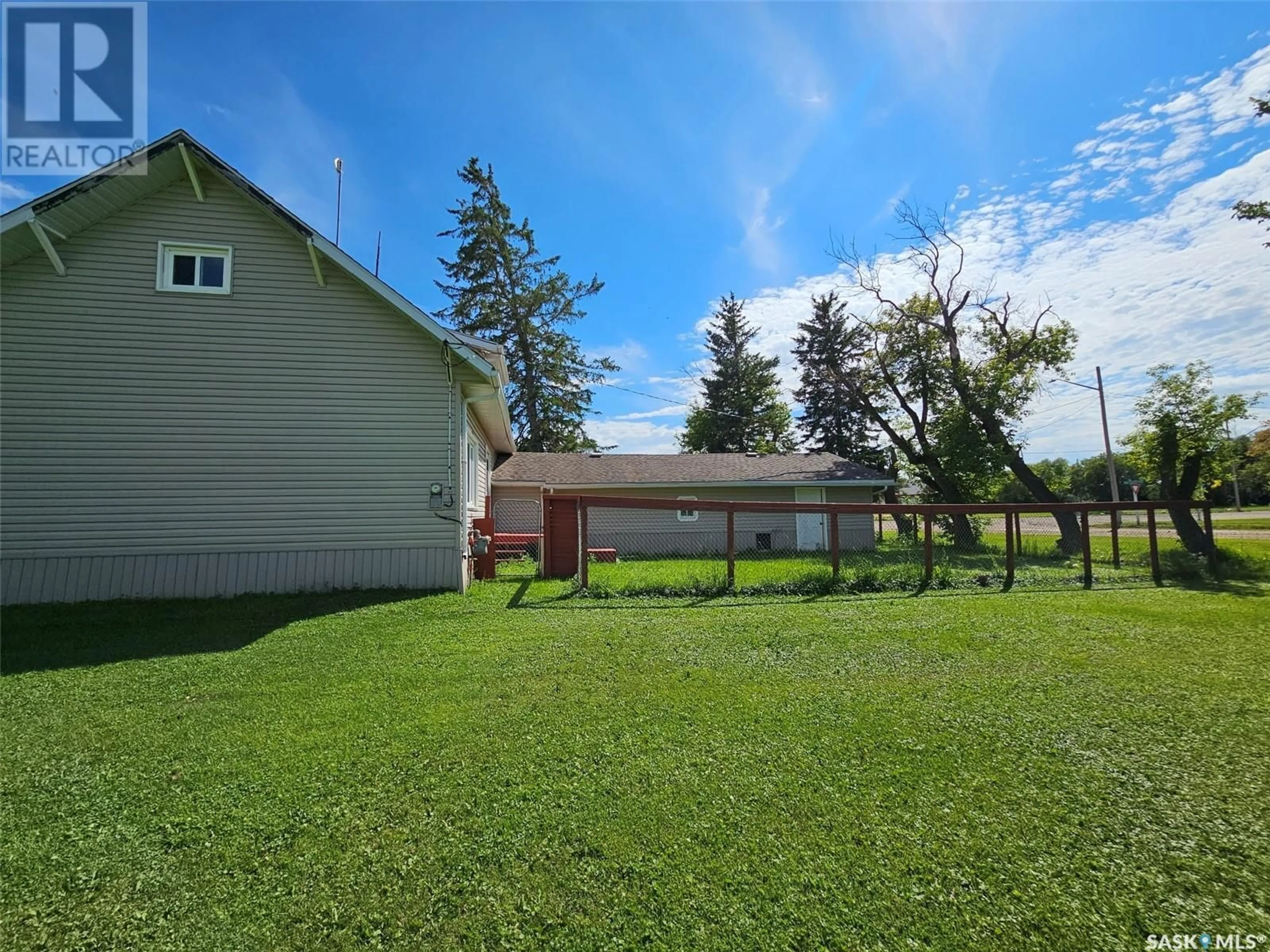 A pic from outside/outdoor area/front of a property/back of a property/a pic from drone, unknown for 300 MGR JEAN GAIRE AVENUE, Storthoaks Rm No. 31 Saskatchewan S0C0J0