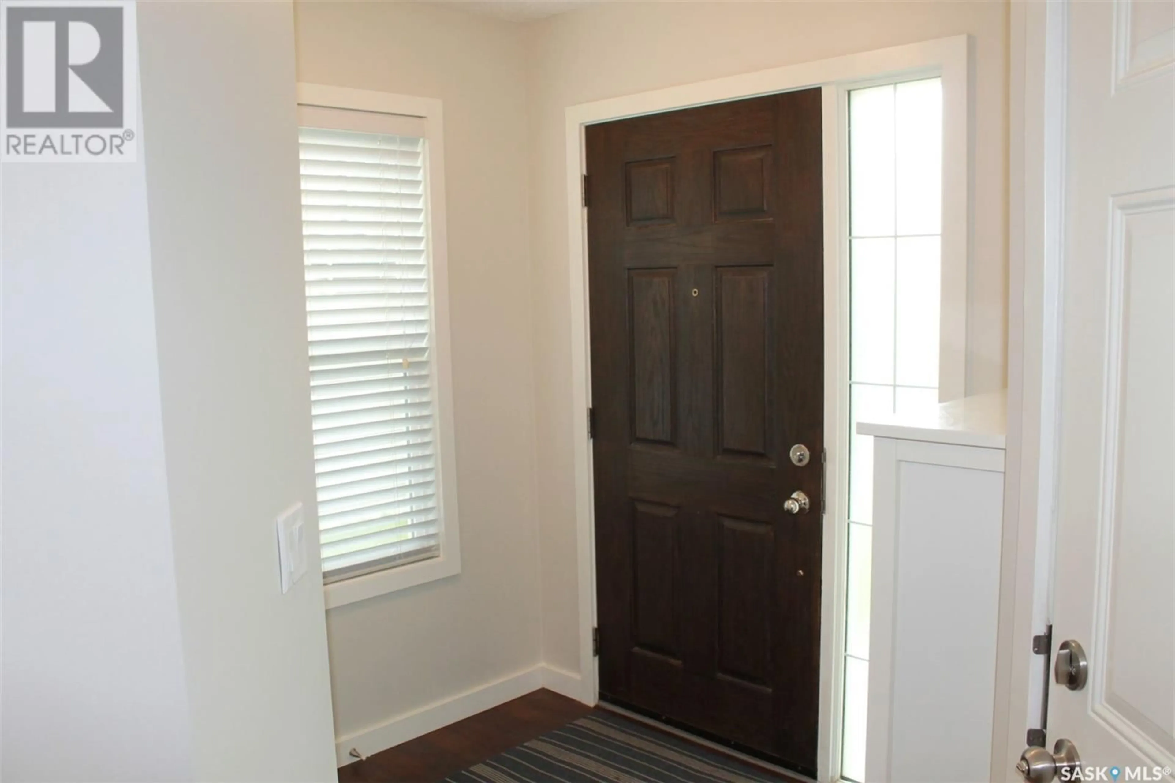 Indoor entryway for 306 - 410 LEDINGHAM WAY, Saskatoon Saskatchewan S7V0C4