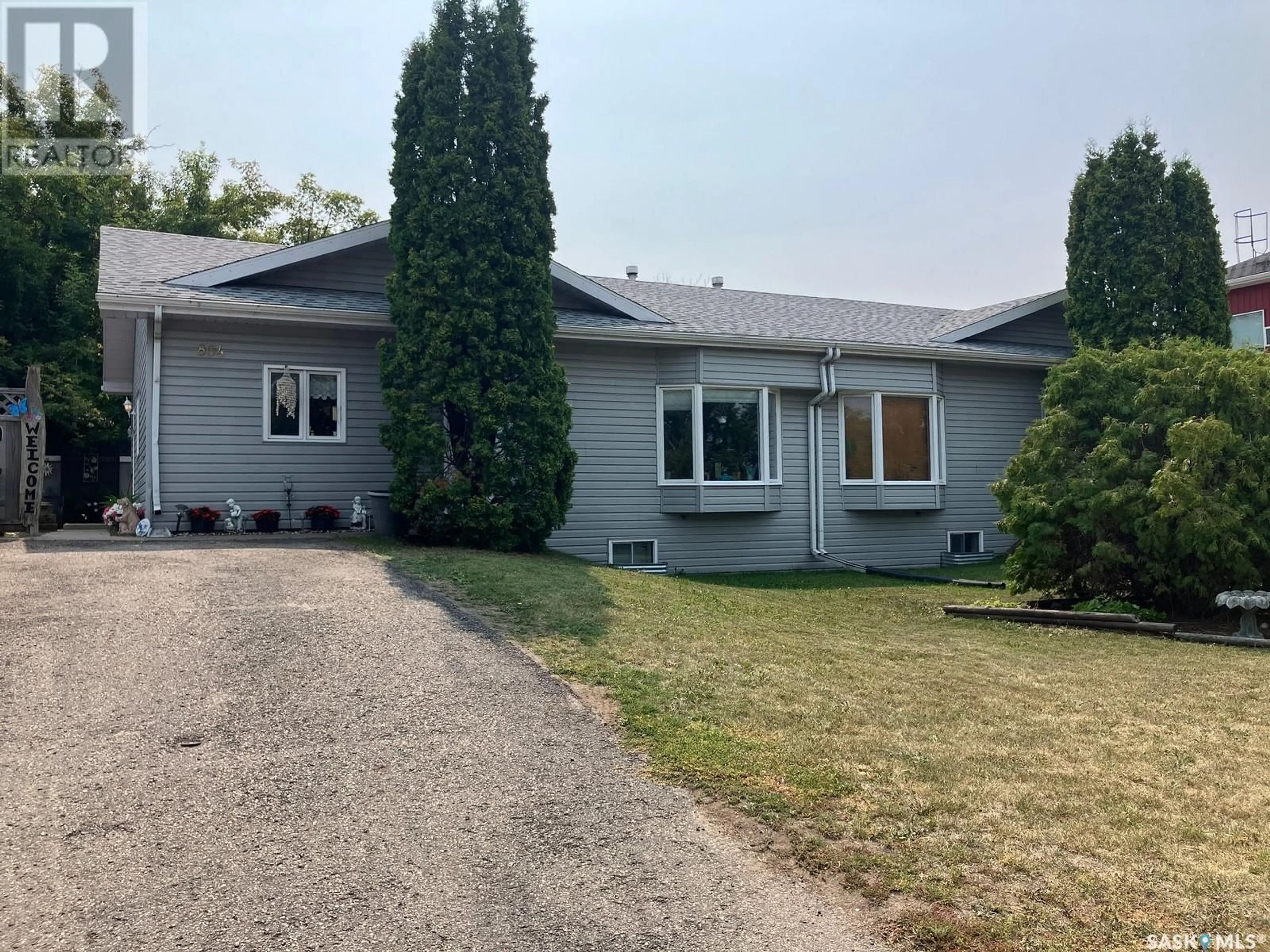 Unknown for 804 - 806 9TH AVENUE, Nipawin Saskatchewan S0E1E0