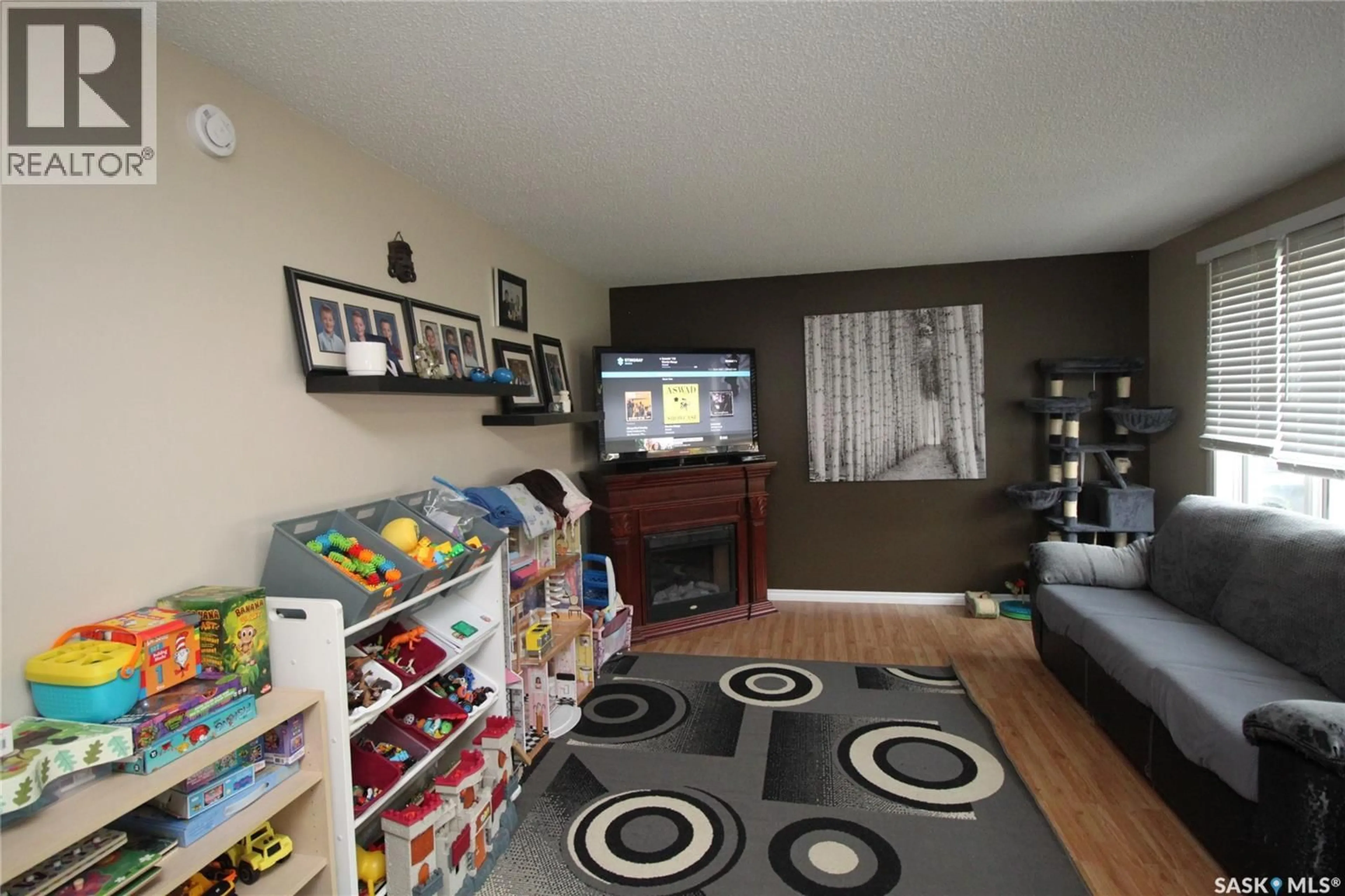 A pic of a room for 1814 ARLINGTON AVENUE, Saskatoon Saskatchewan S7H2Y7