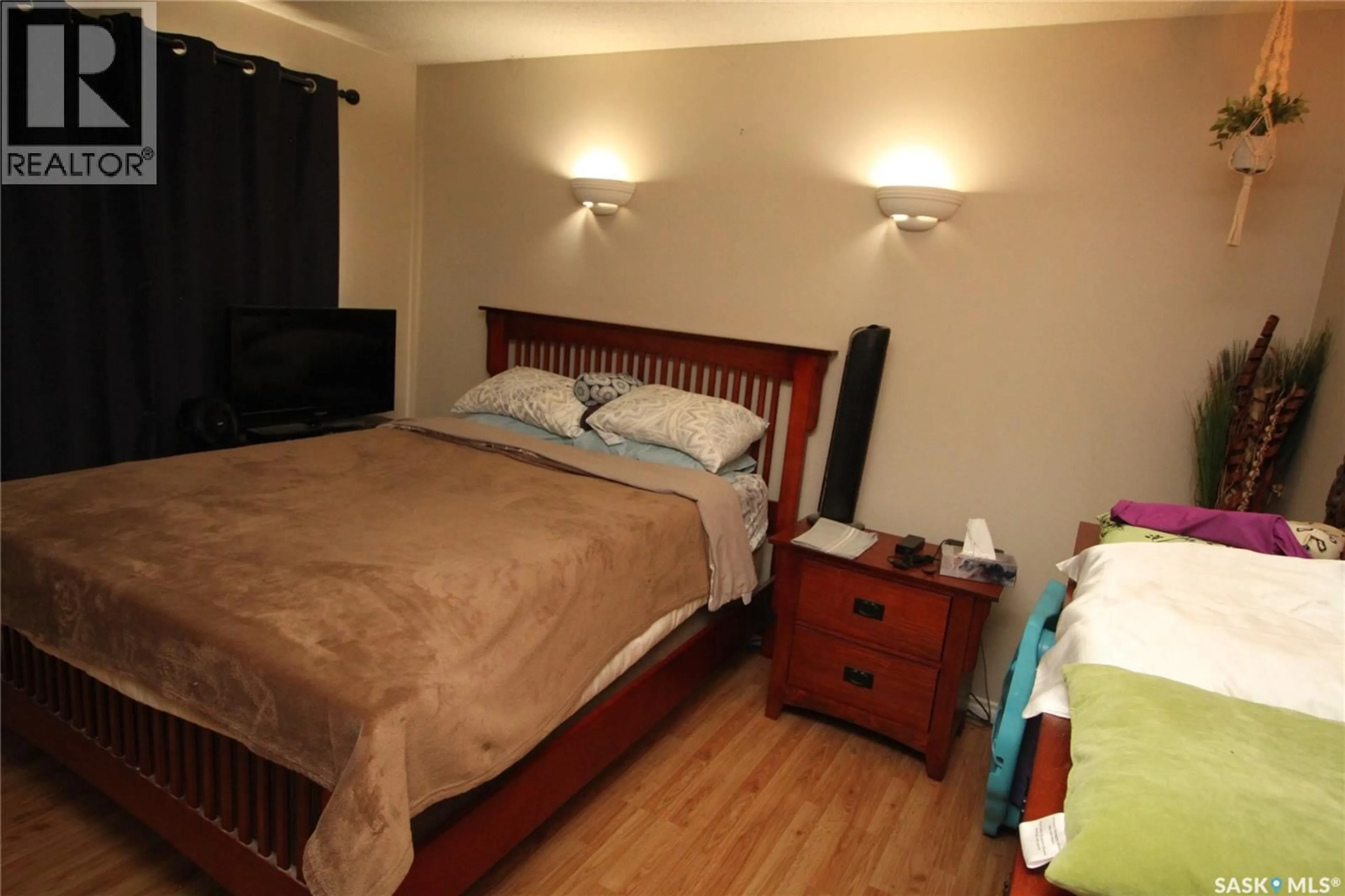 A pic of a room for 1814 ARLINGTON AVENUE, Saskatoon Saskatchewan S7H2Y7