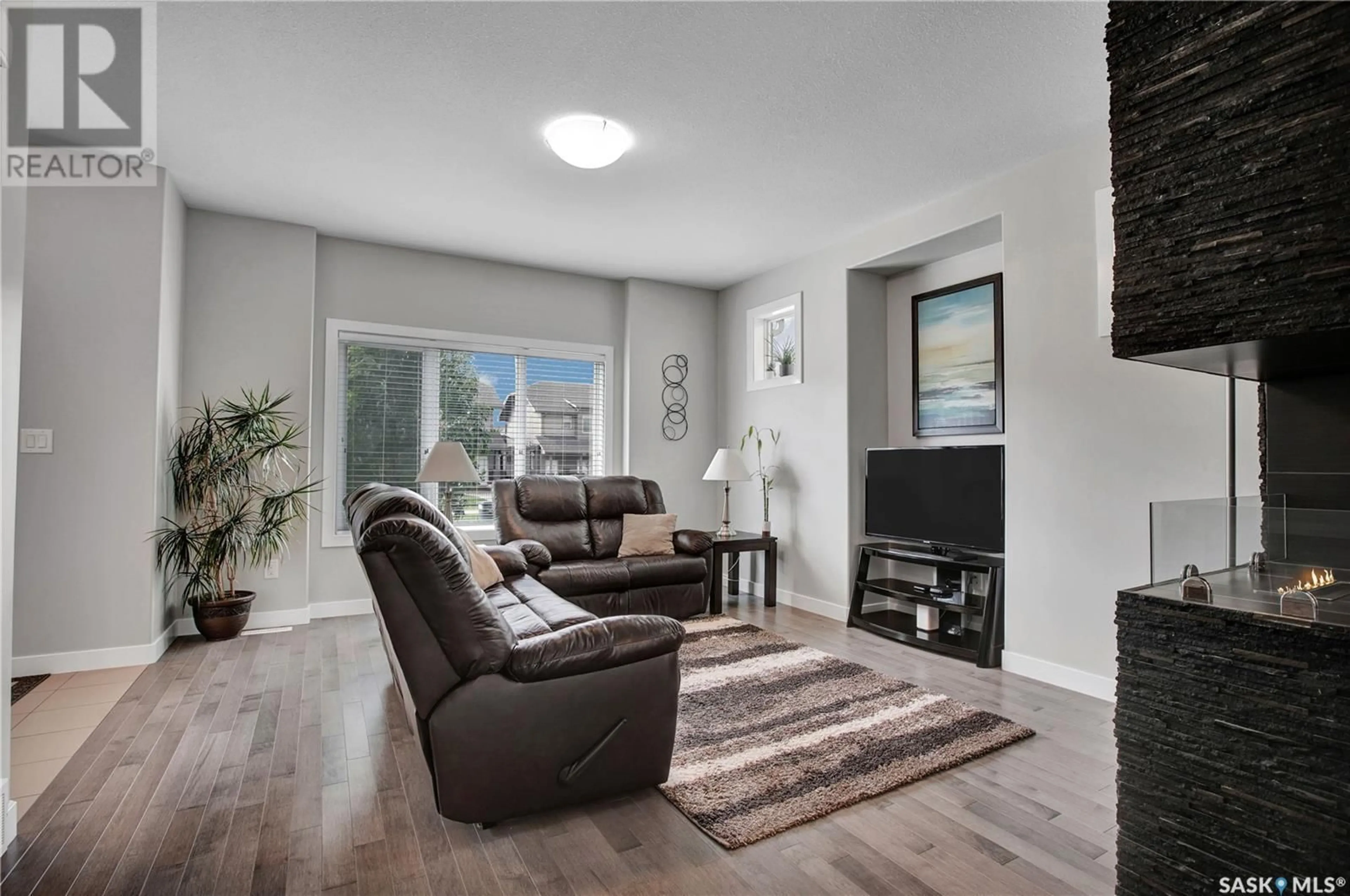 Living room with furniture, unknown for 111 - 17 ROSEWOOD GATE, Saskatoon Saskatchewan S7V0E5
