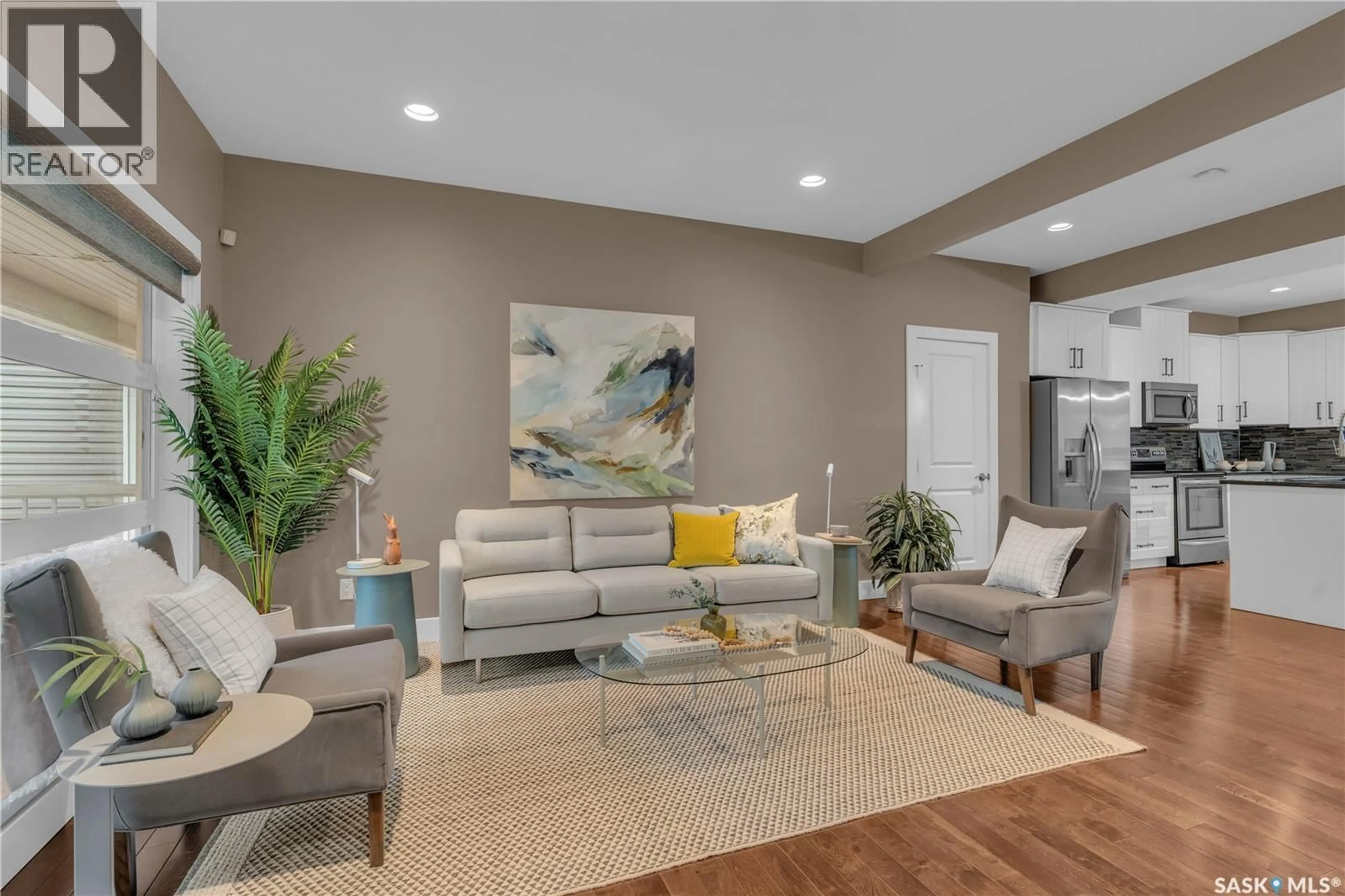 Living room with furniture, unknown for 112A 109TH STREET, Saskatoon Saskatchewan S7N2Z2