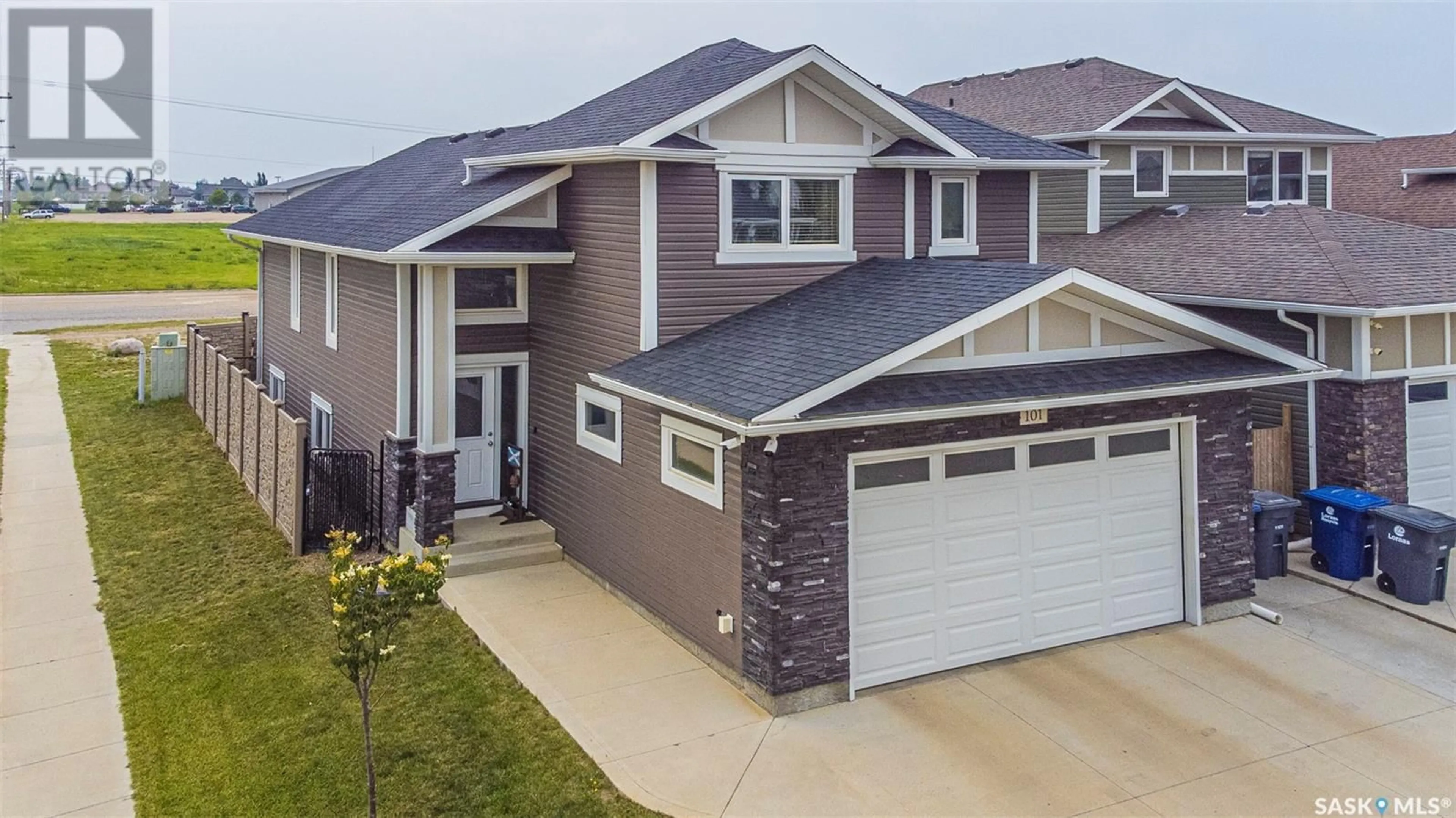 Home with vinyl exterior material, street for 101 BEAUDRY CRESCENT, Martensville Saskatchewan S0K2T1