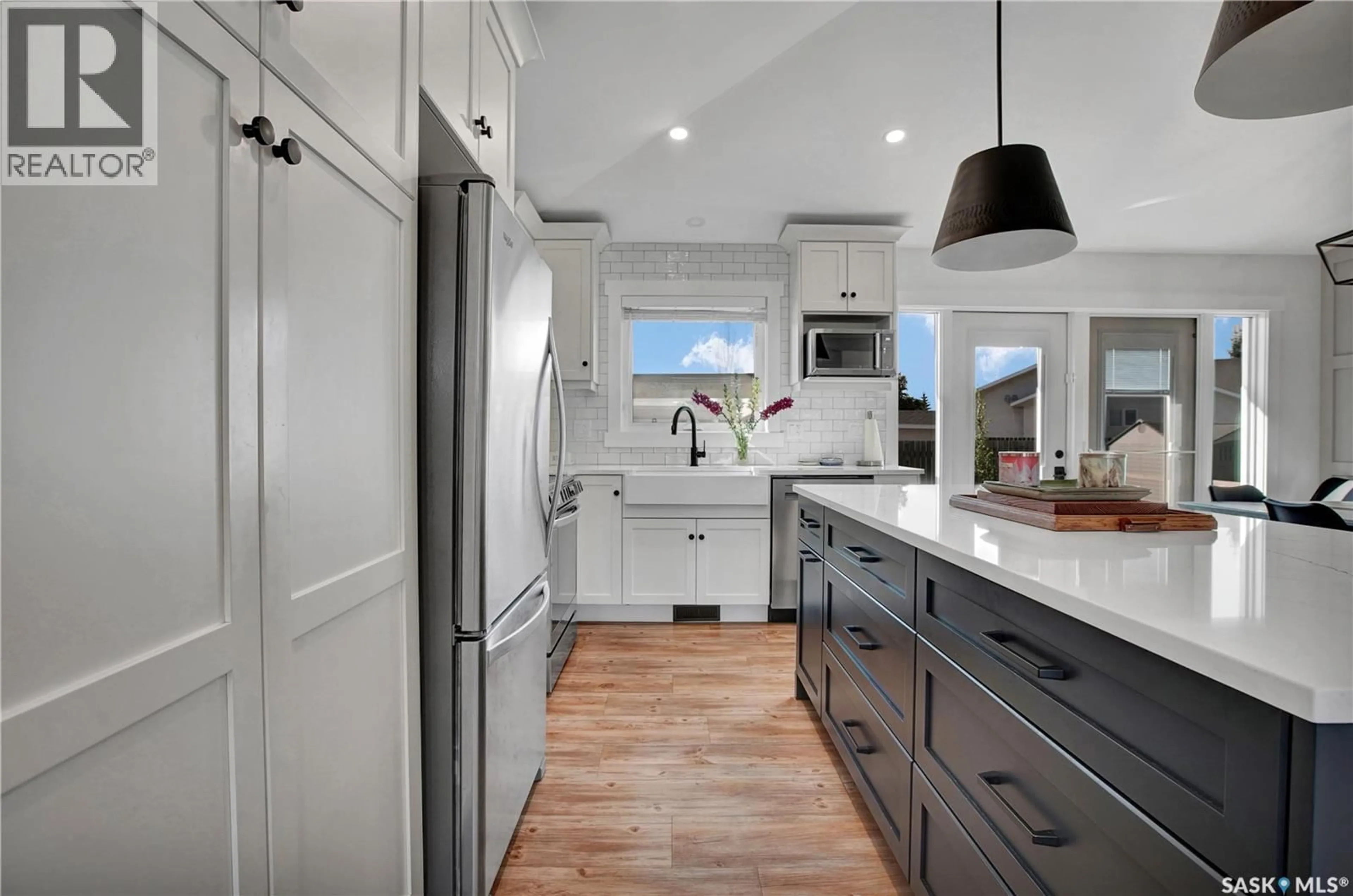 Open concept kitchen, unknown for 605 4TH STREET, Warman Saskatchewan S0K4S0
