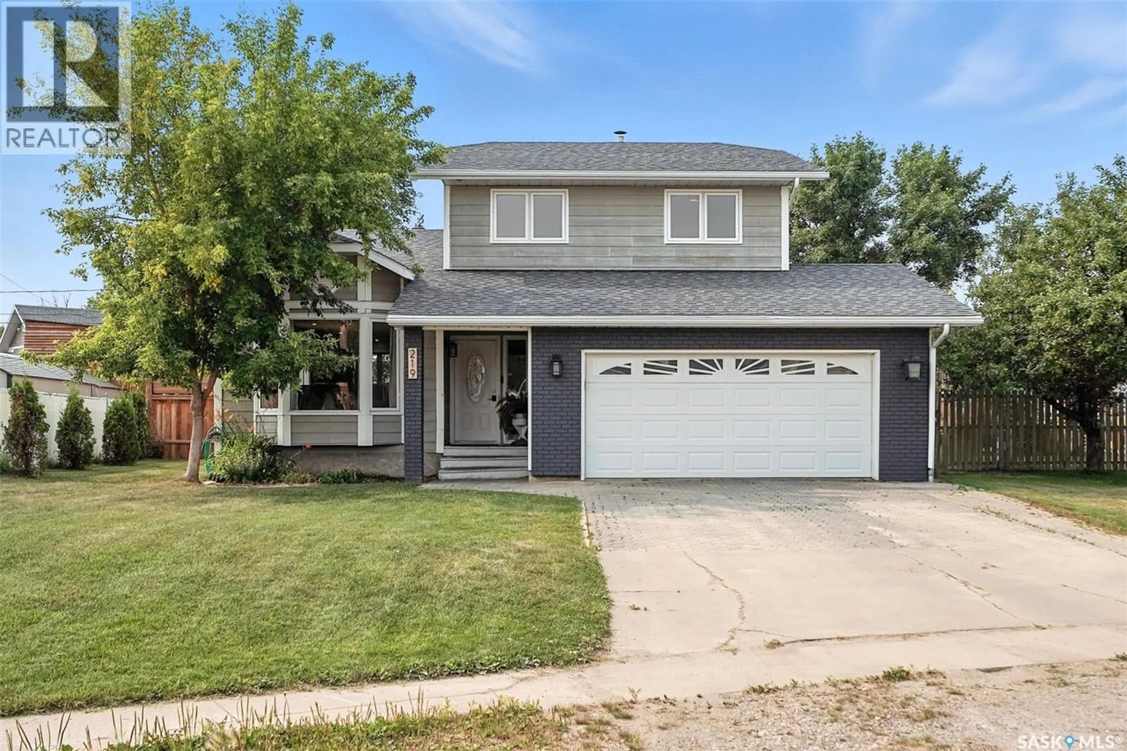 Home with vinyl exterior material, street for 219 WESTVIEW PLACE, Allan Saskatchewan S0K0C0
