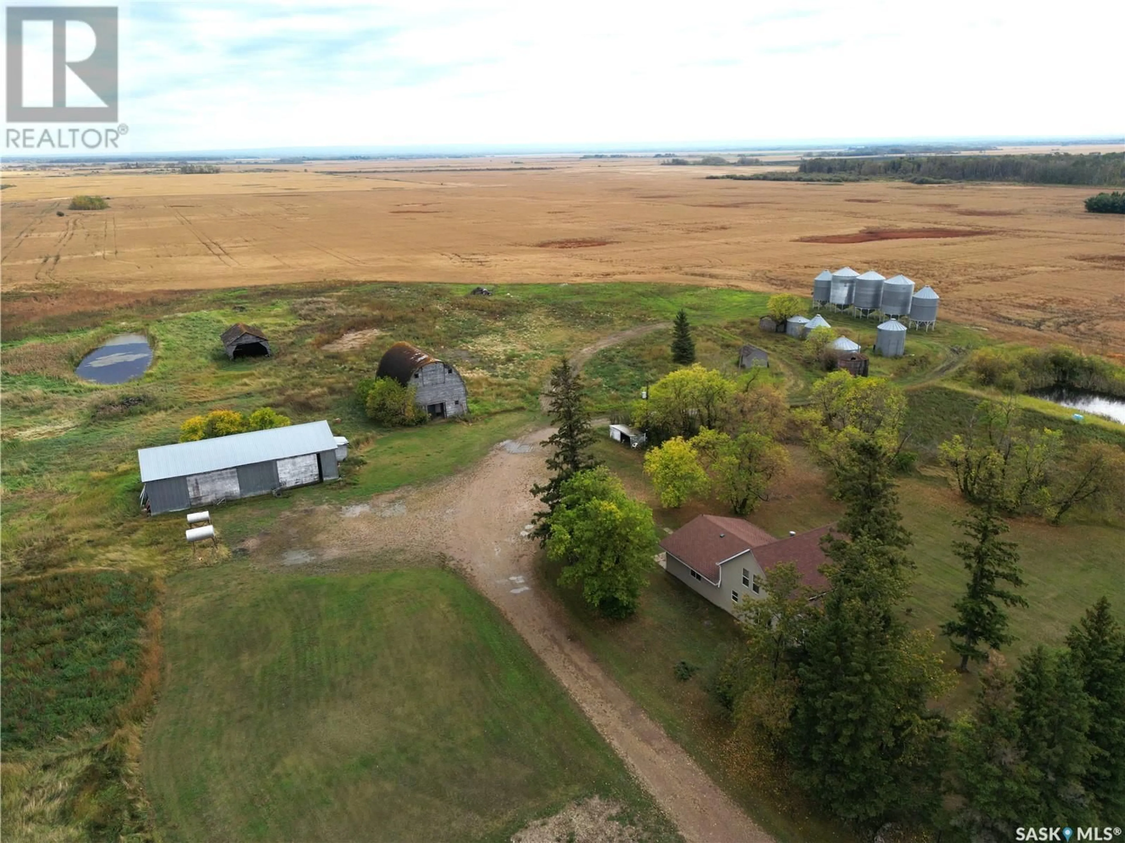 A pic from outside/outdoor area/front of a property/back of a property/a pic from drone, unknown for TEMPLE HWY, Hudson Bay Rm No. 394 Saskatchewan S0E0Y0