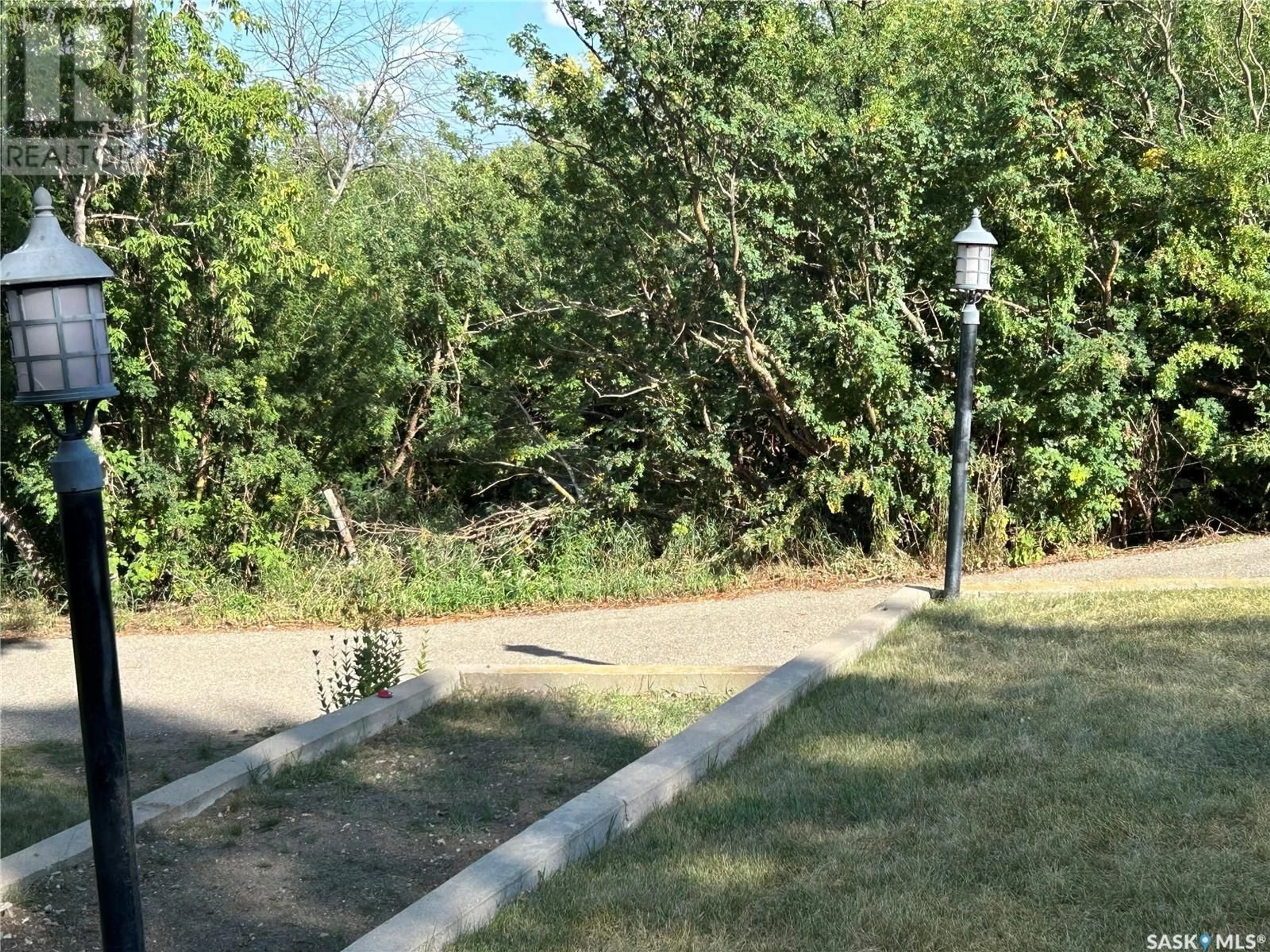 Patio, unknown for 100 6TH STREET, Buena Vista Saskatchewan S2V1B1